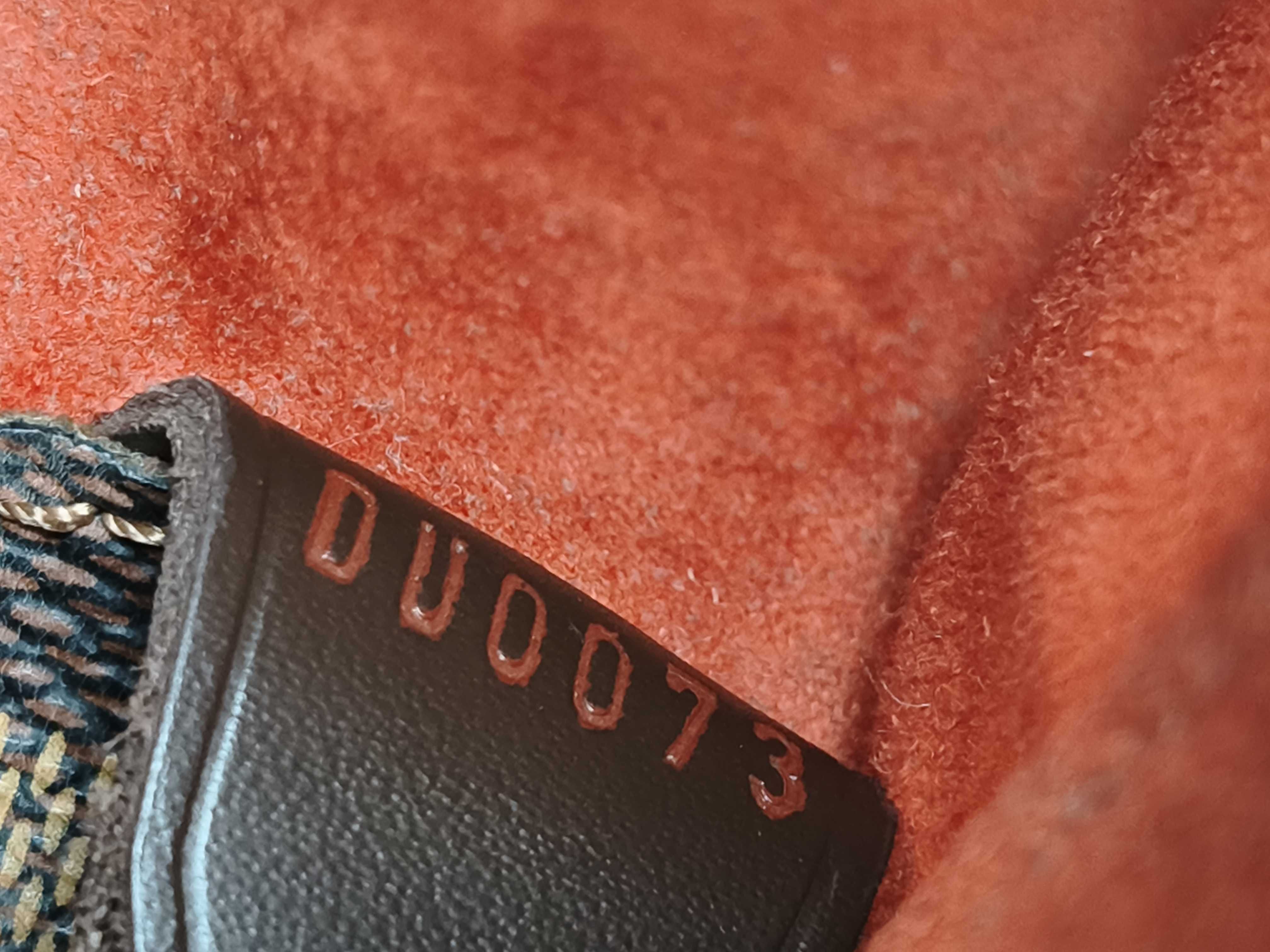 Damier Looping Shoulder Bag — view 14