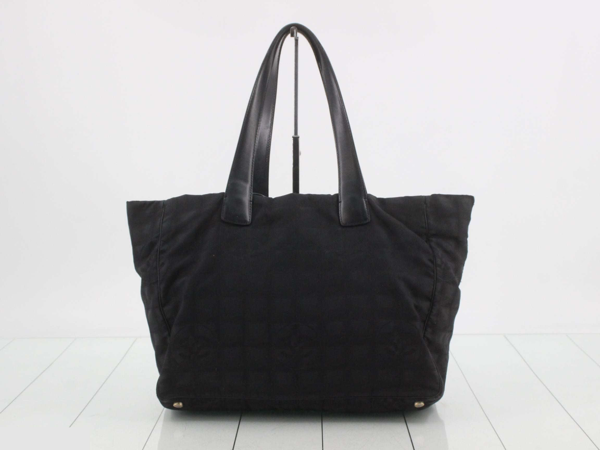 New Travel Line (Bags) - Tote Bag — view 2