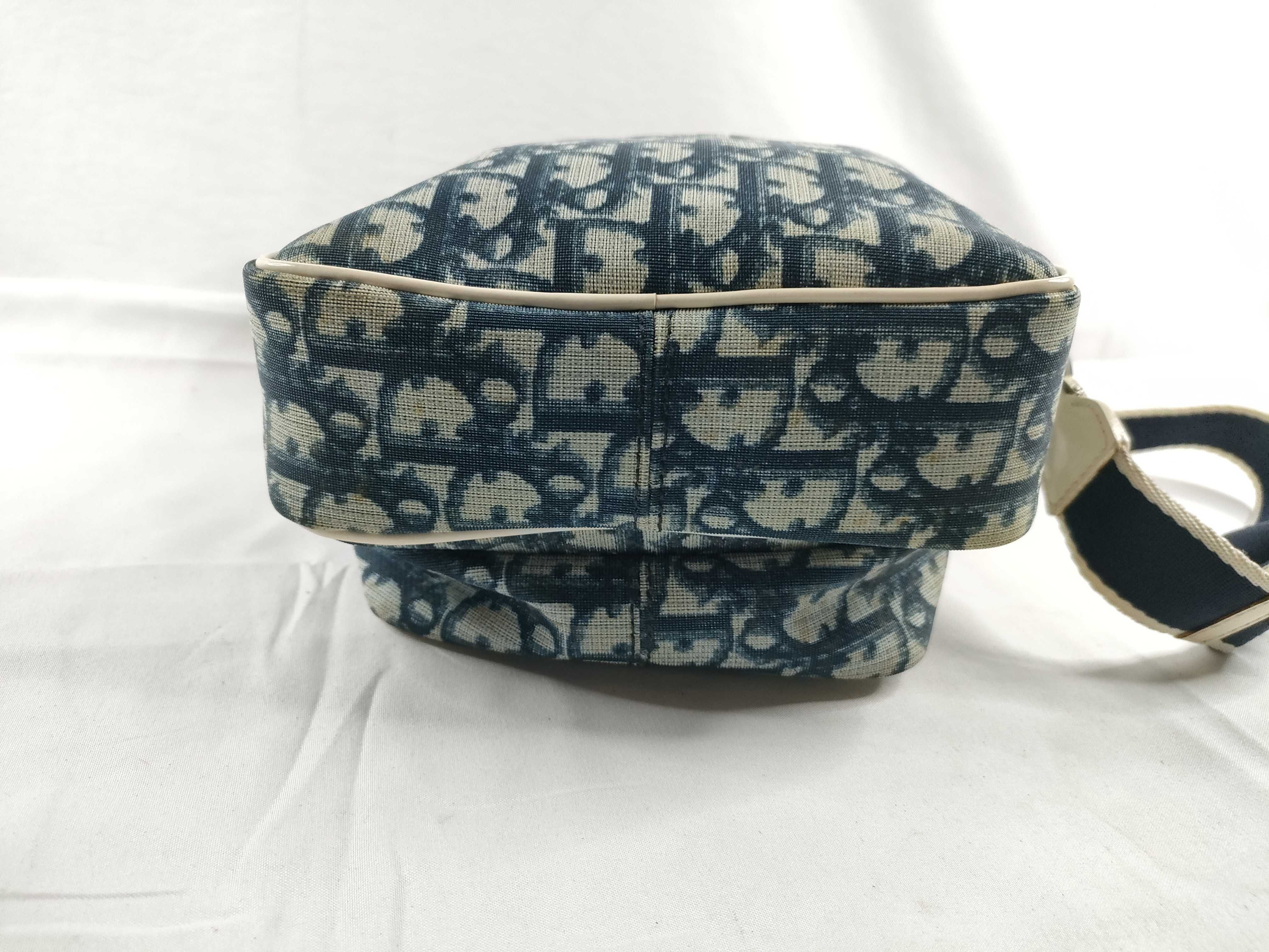 Trotter Number 1 Shoulder Bag White/Blue W16.5cm Shoulder Bag — view 4