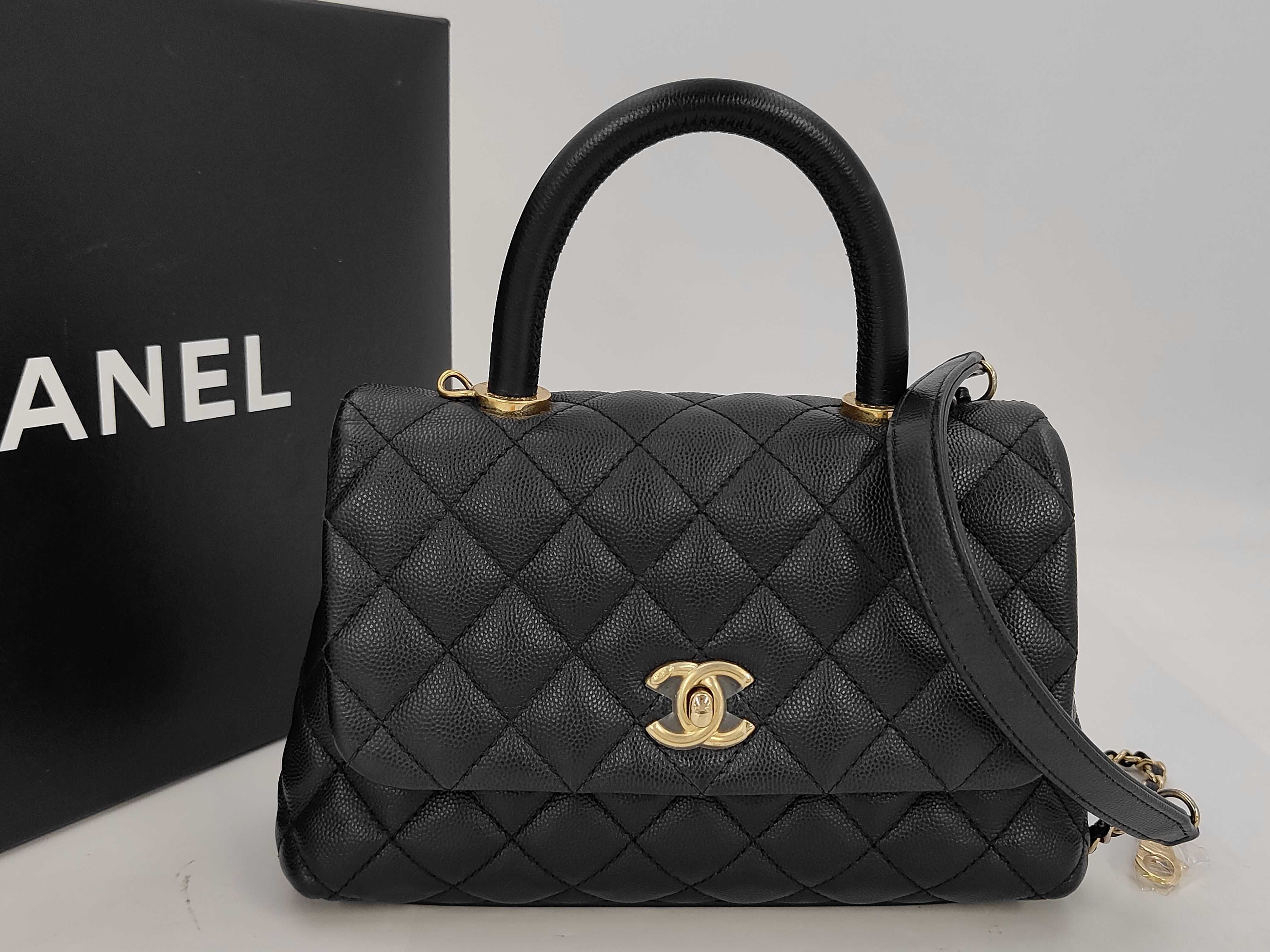 30 Shoulder Bag