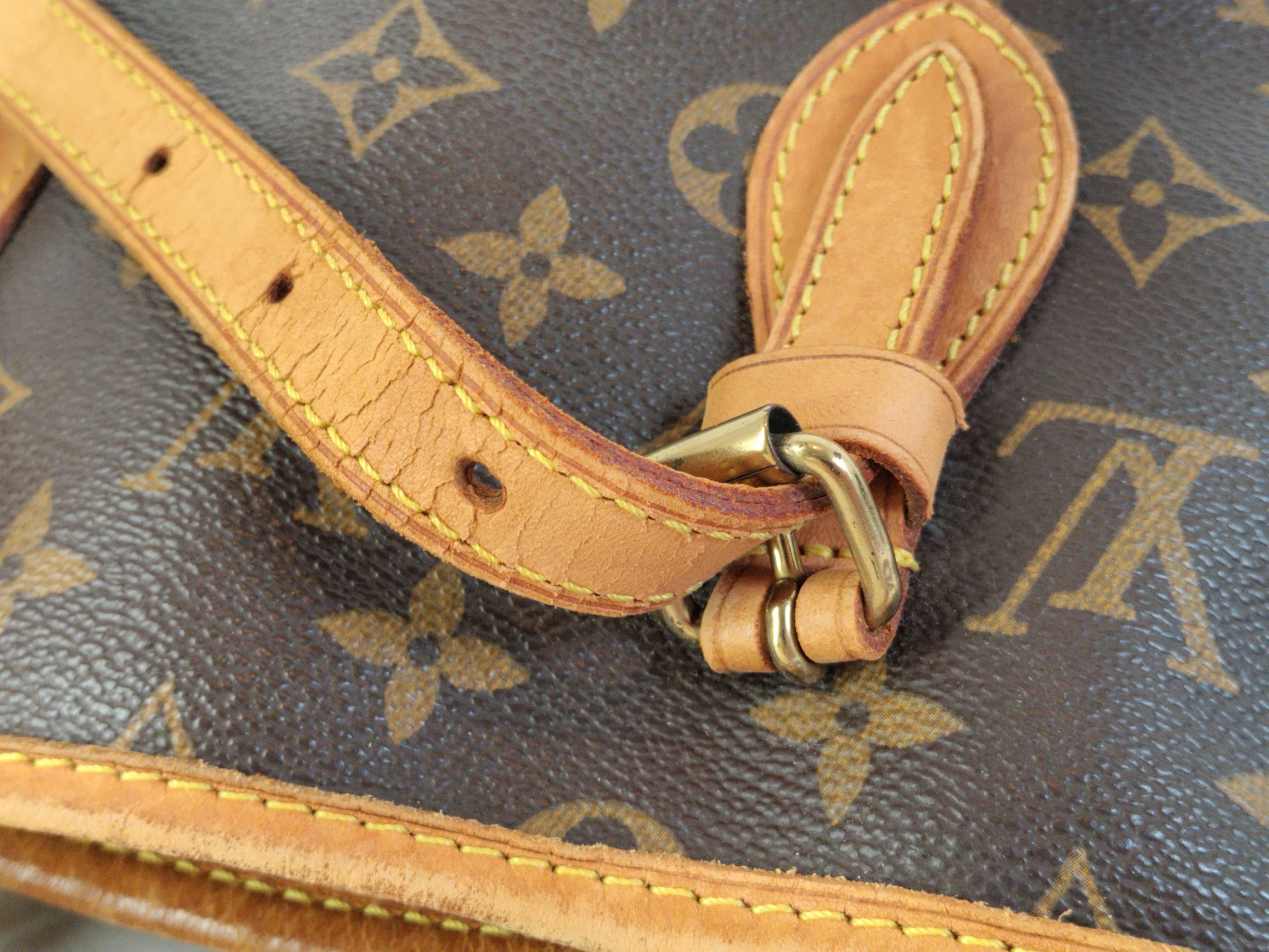 Monogram Bucket PM Shoulder Bag with Pouch M42238 AR0090 — view 6