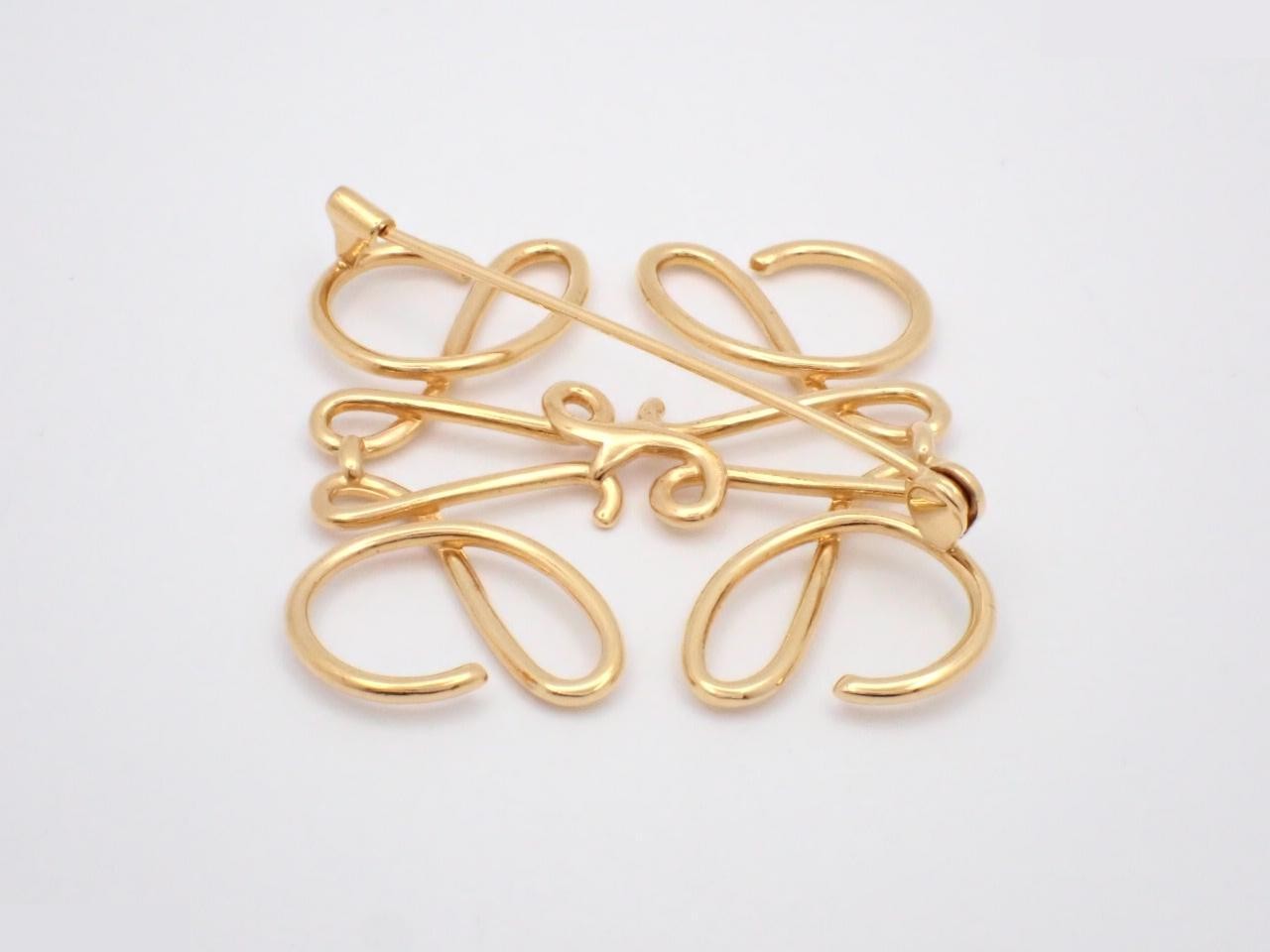 Other lines: Precious metals and brooches — view 2