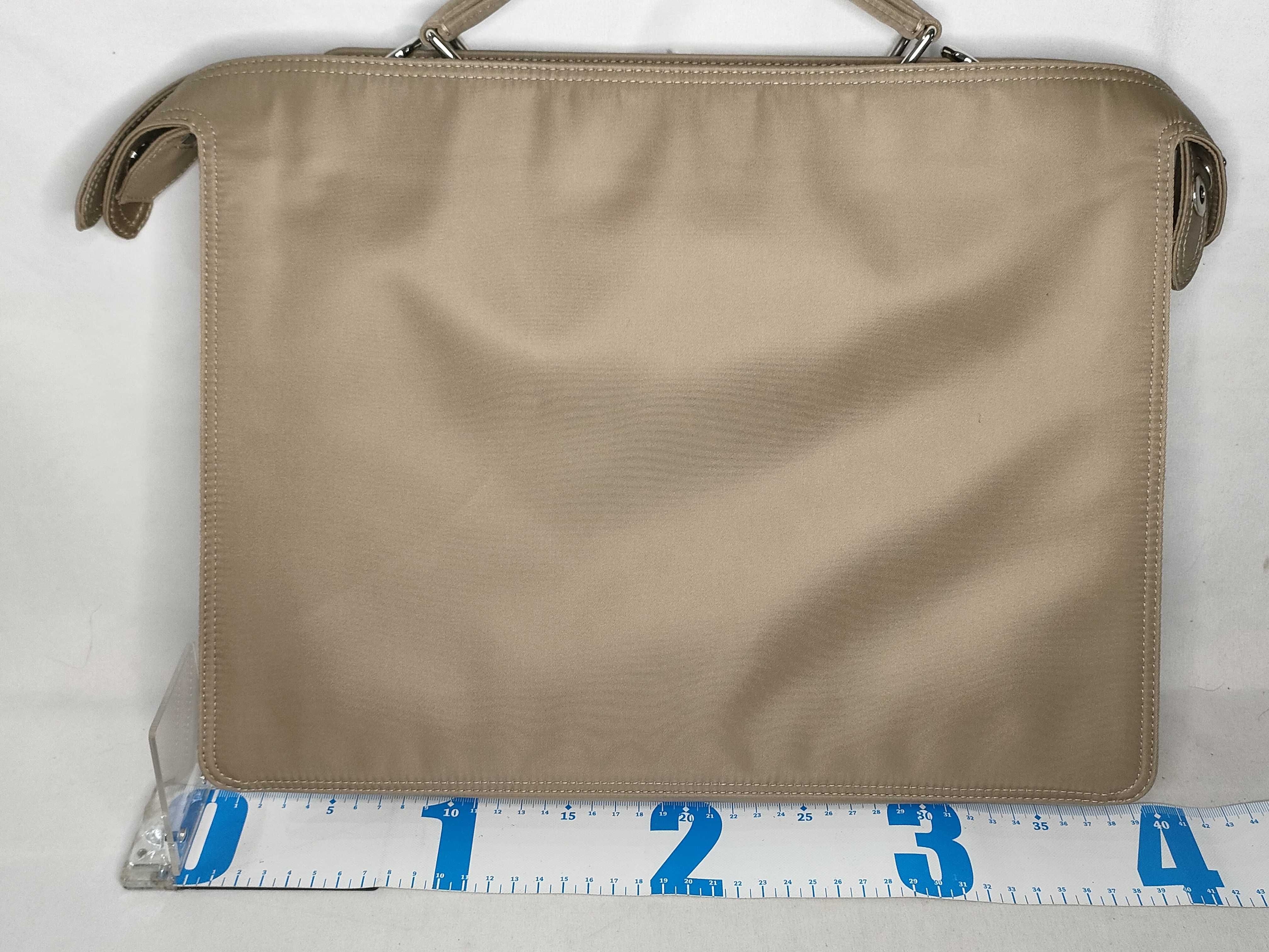 Peekaboo 2-Way Business Bag — view 2