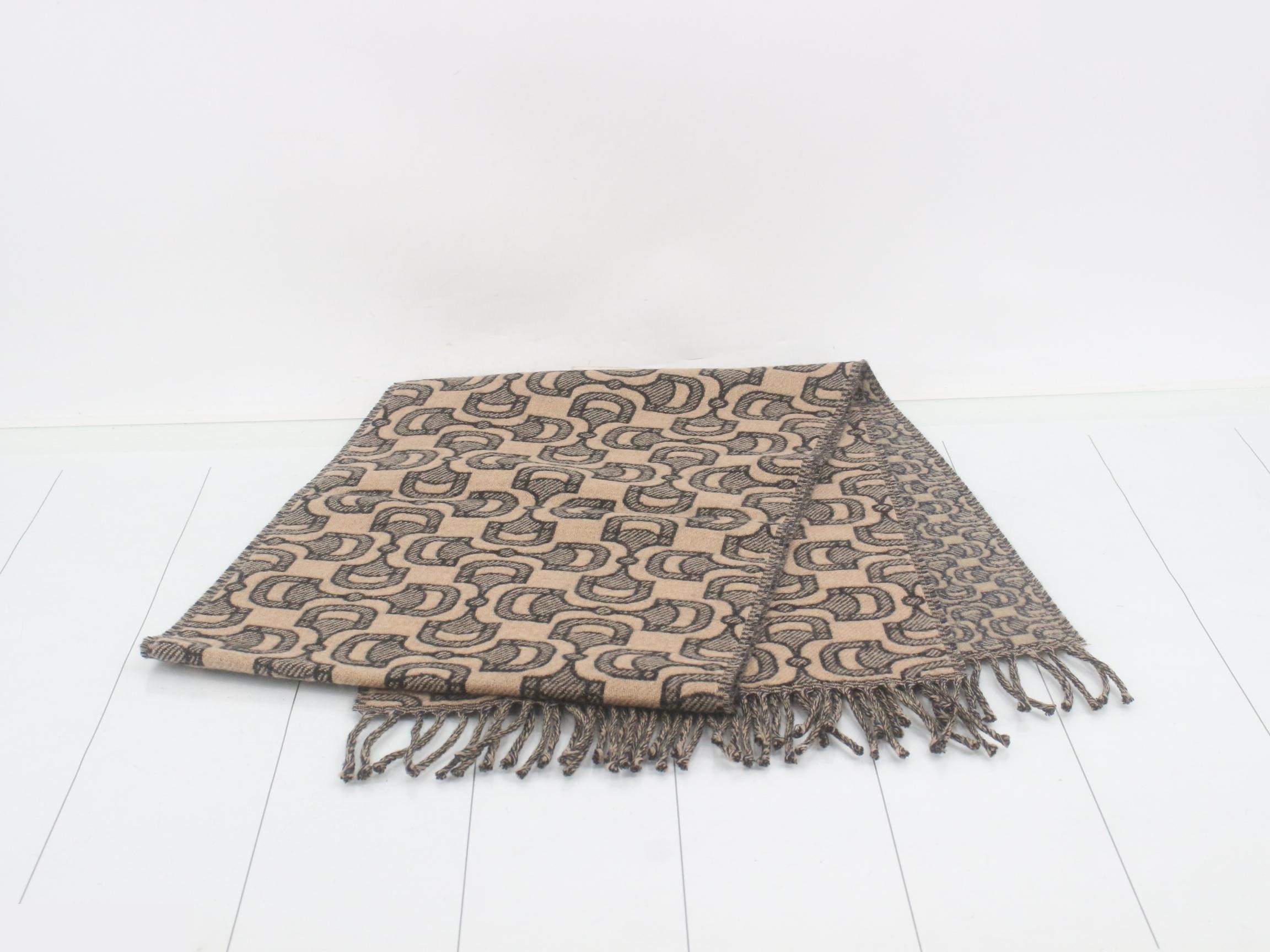 Box included. Gucci Horsebit Scarf. — view 3