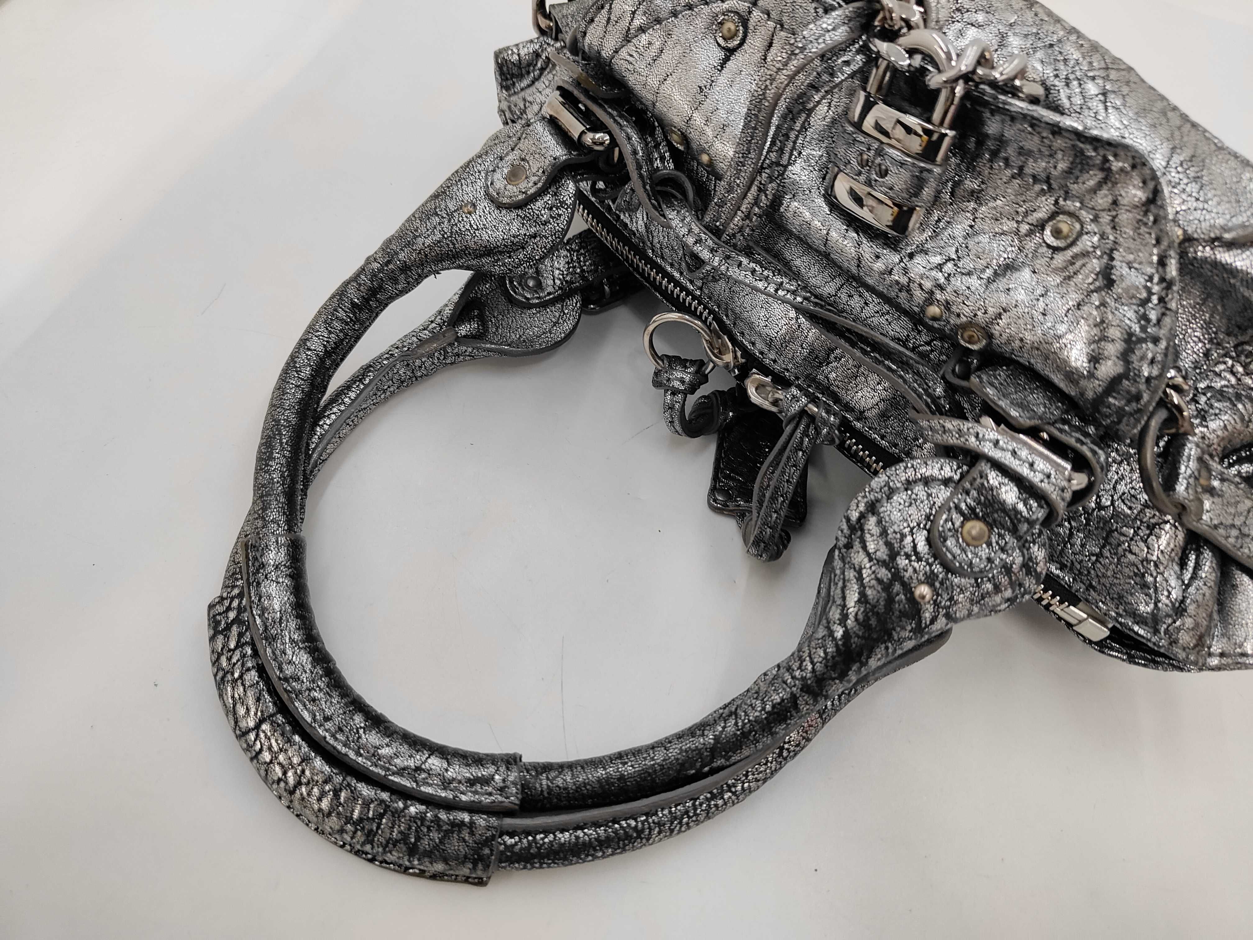 Paddington handbag, silver. — view 5
