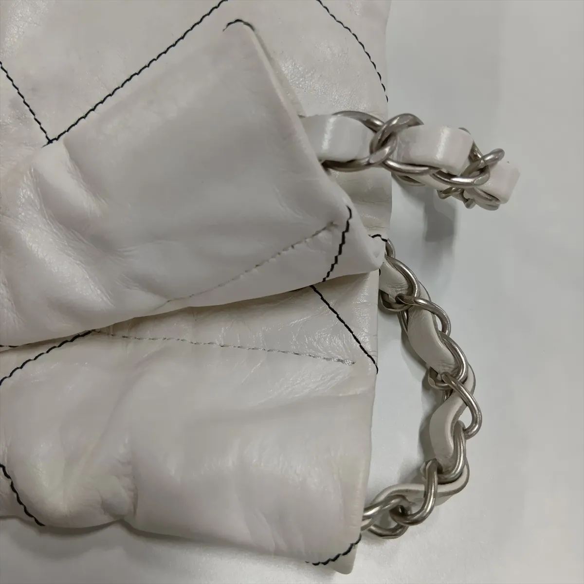 22 Small Leather Chain Shoulder Bag, White, Silver Hardware, C8LEG0AE, Random Plate, AS3260 — view 14