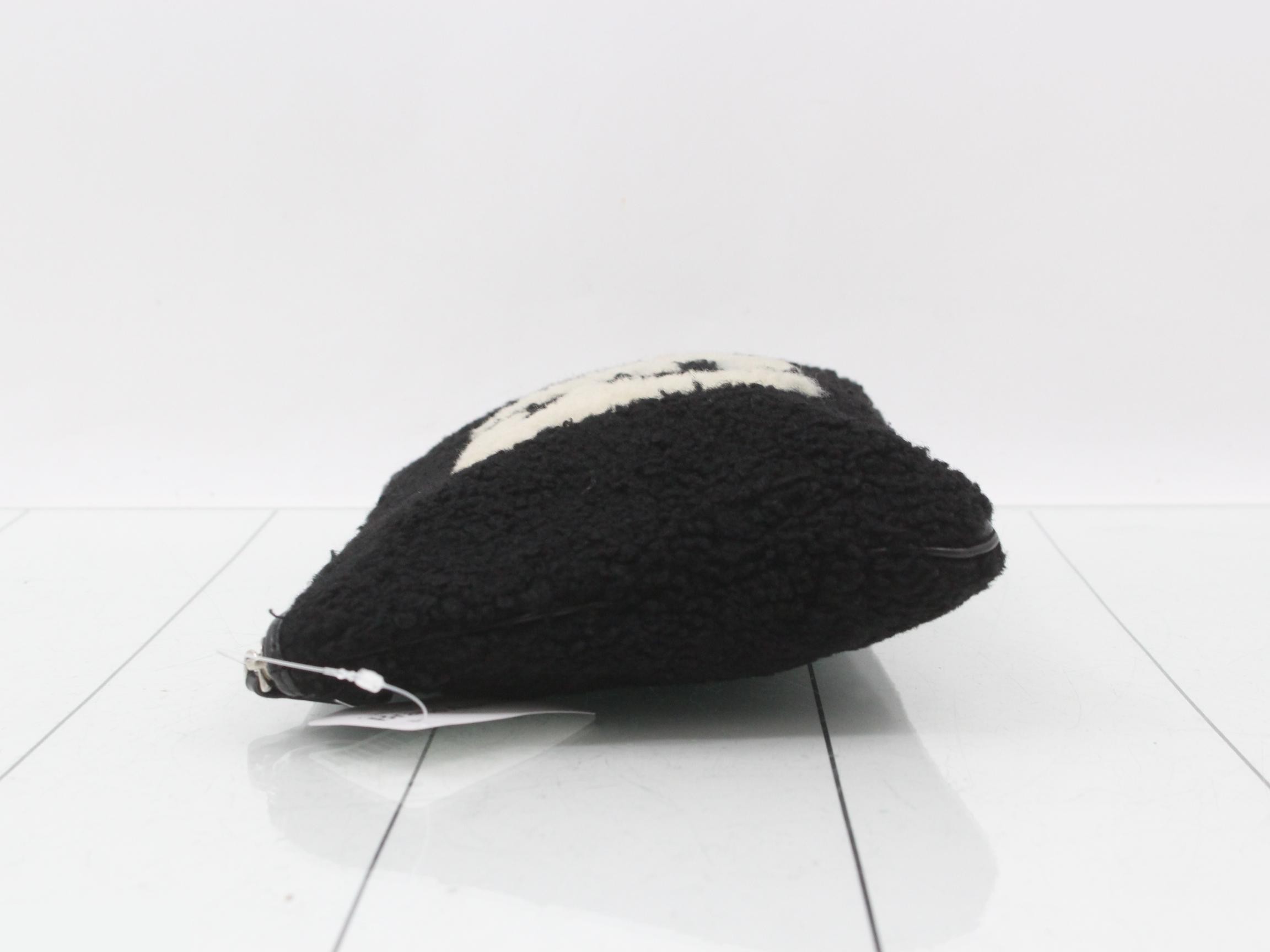 ZUCCA Mouton Boa Clutch Bag Pouch FF — view 4