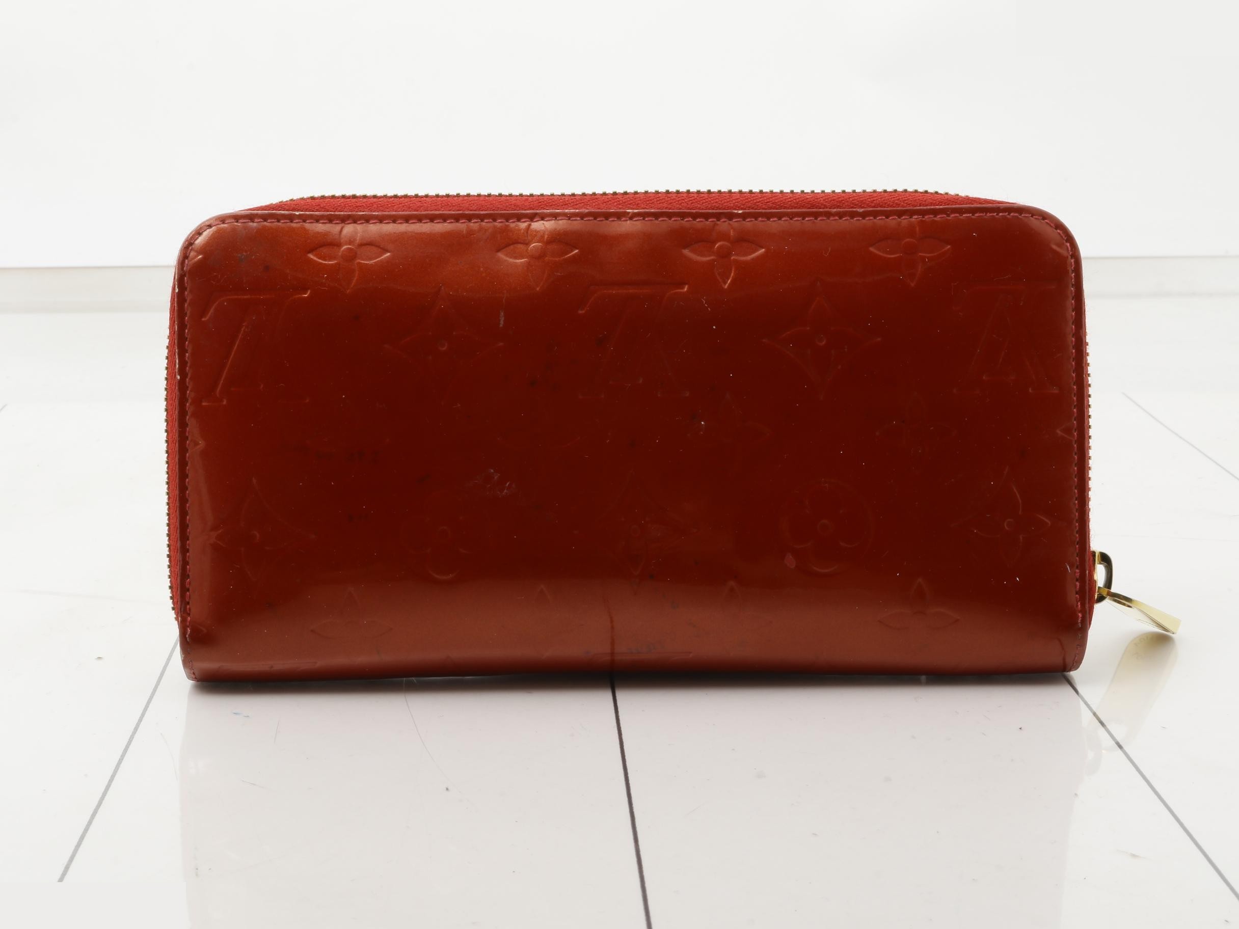 Long Wallet — view 2