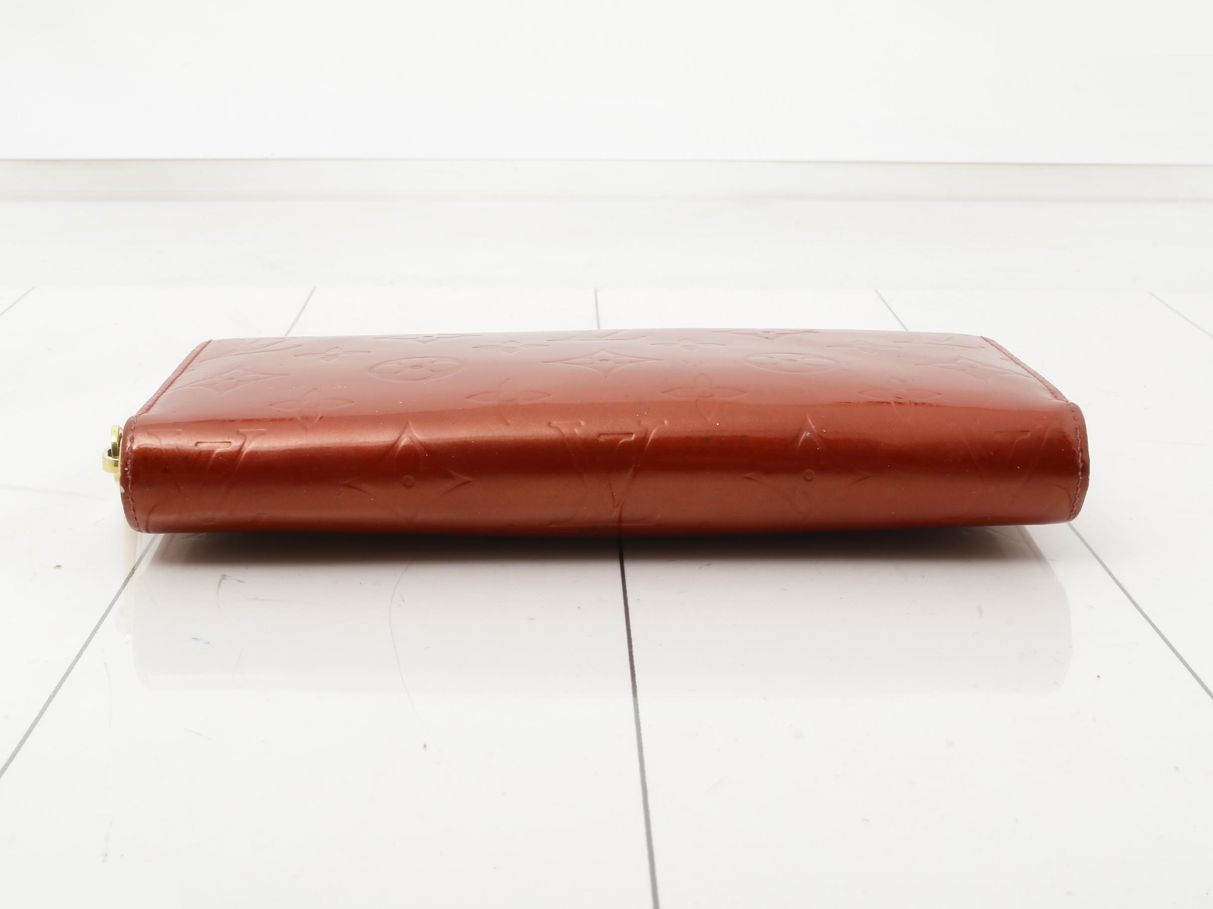 Long Wallet — view 3