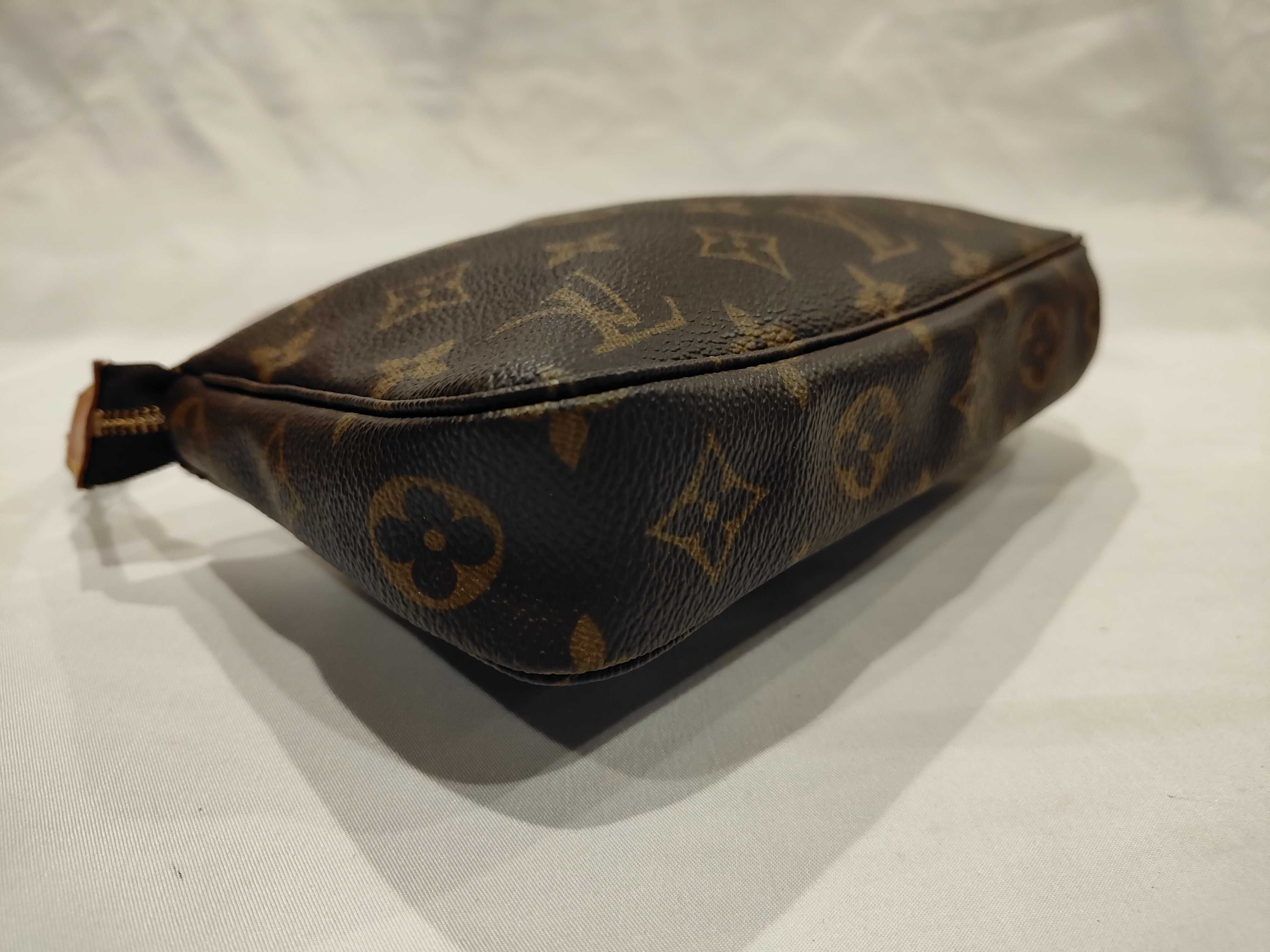 Monogram M40712 Pochette Accessoires Shoulder Bag — view 4