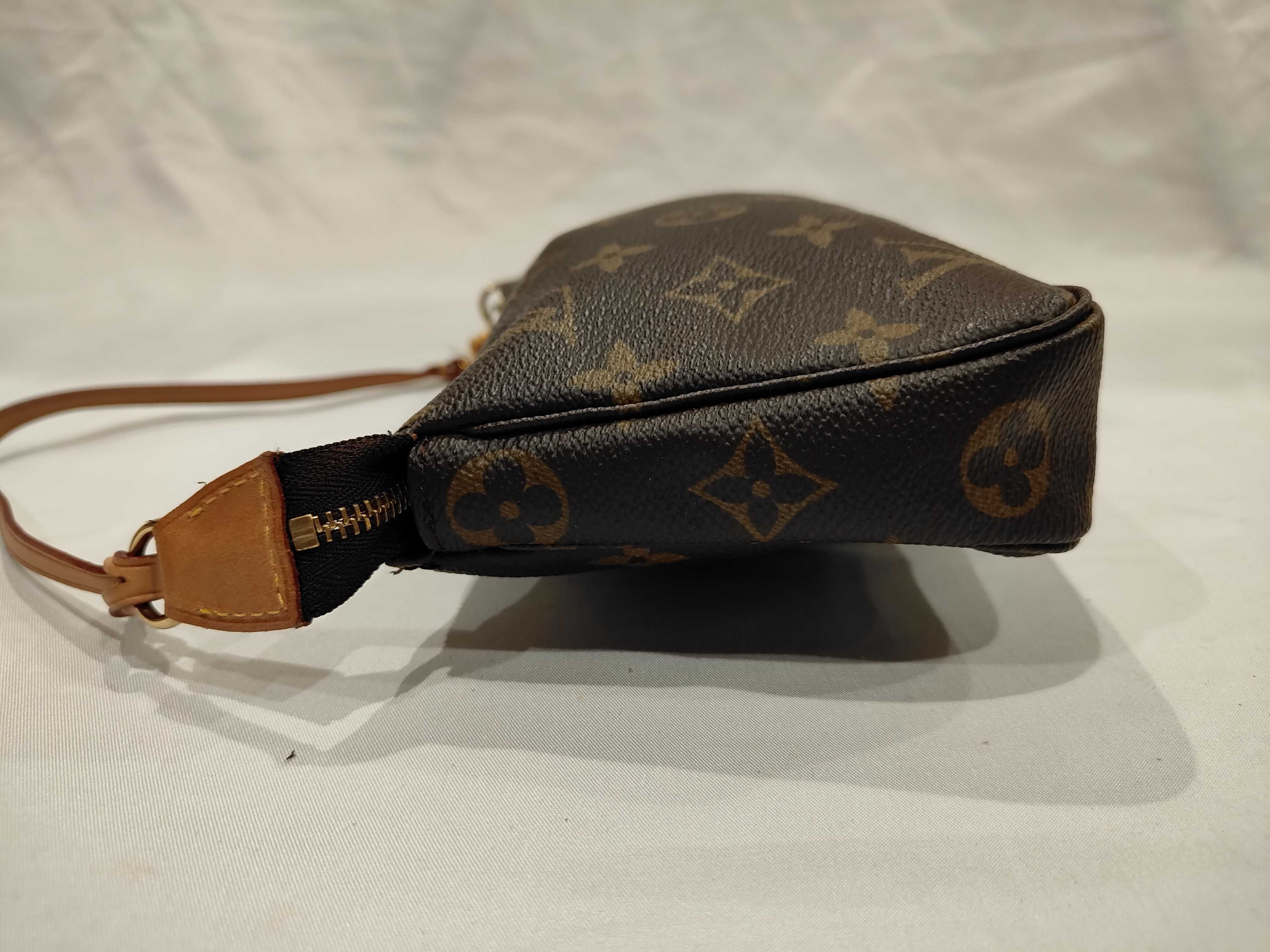 Monogram M40712 Pochette Accessoires Shoulder Bag — view 5