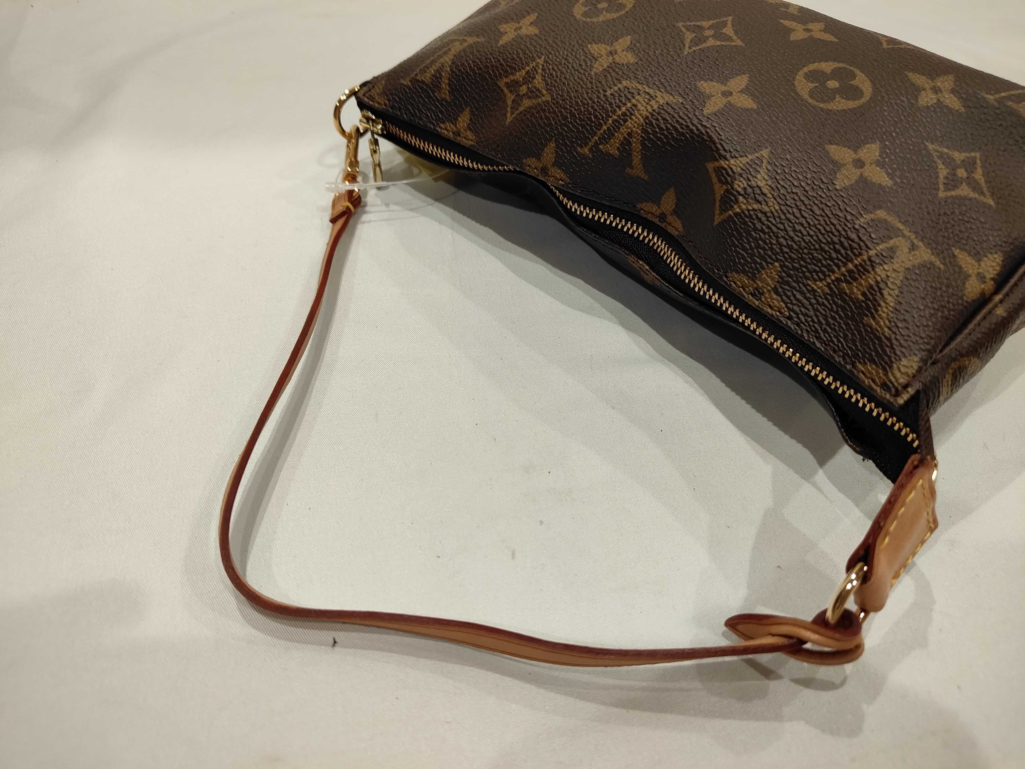 Monogram M40712 Pochette Accessoires Shoulder Bag — view 7