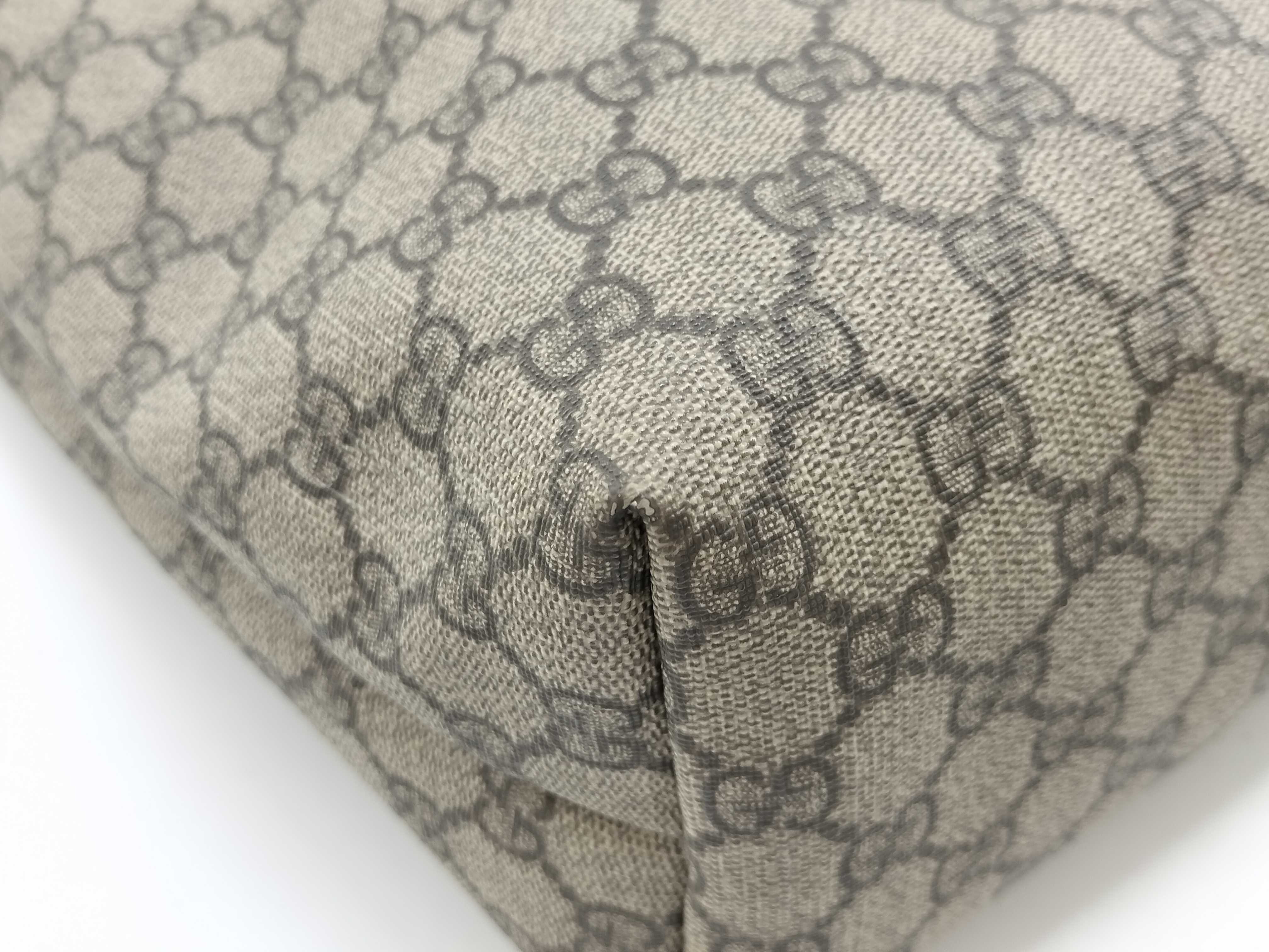 GG Supreme Gucci Tote Bag — view 5