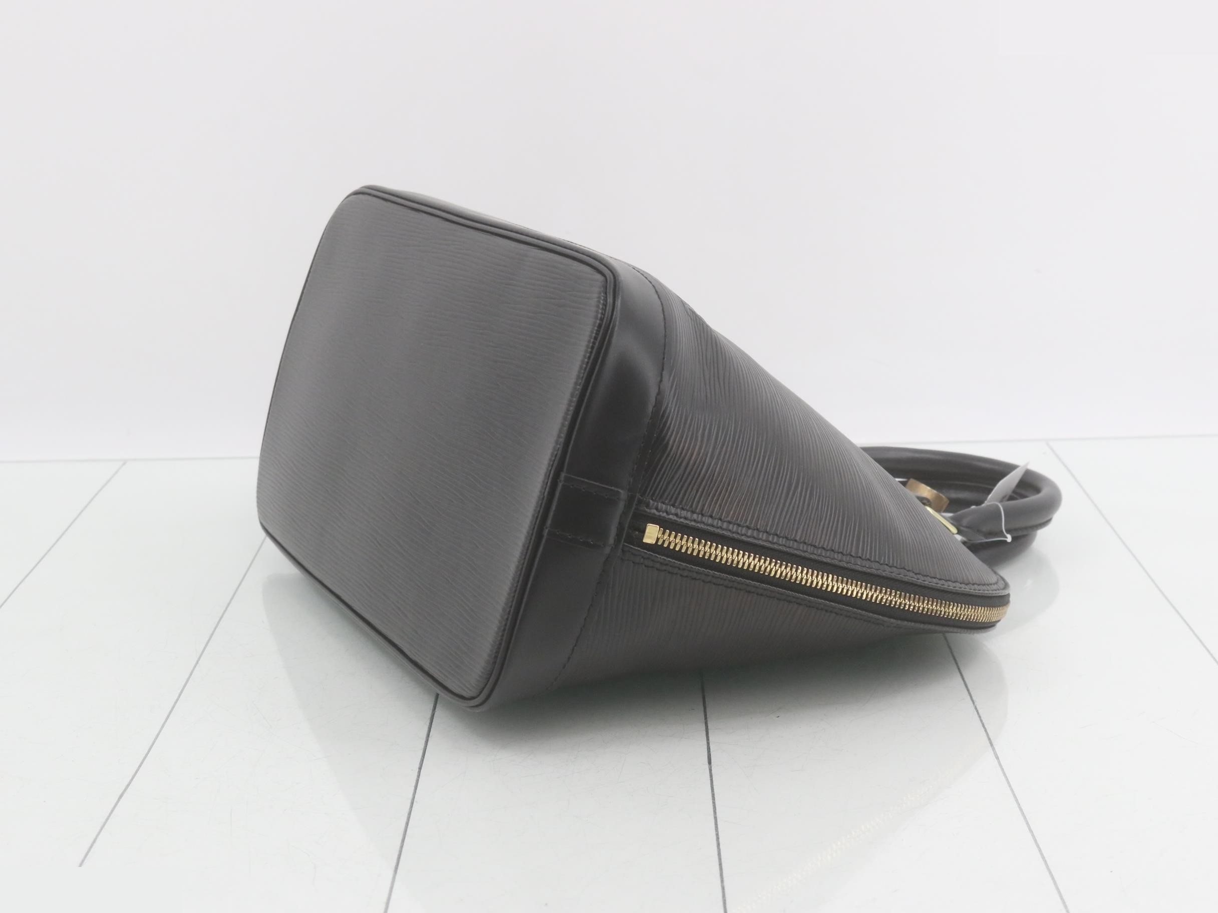 Epi Alma Noir Handbag — view 6