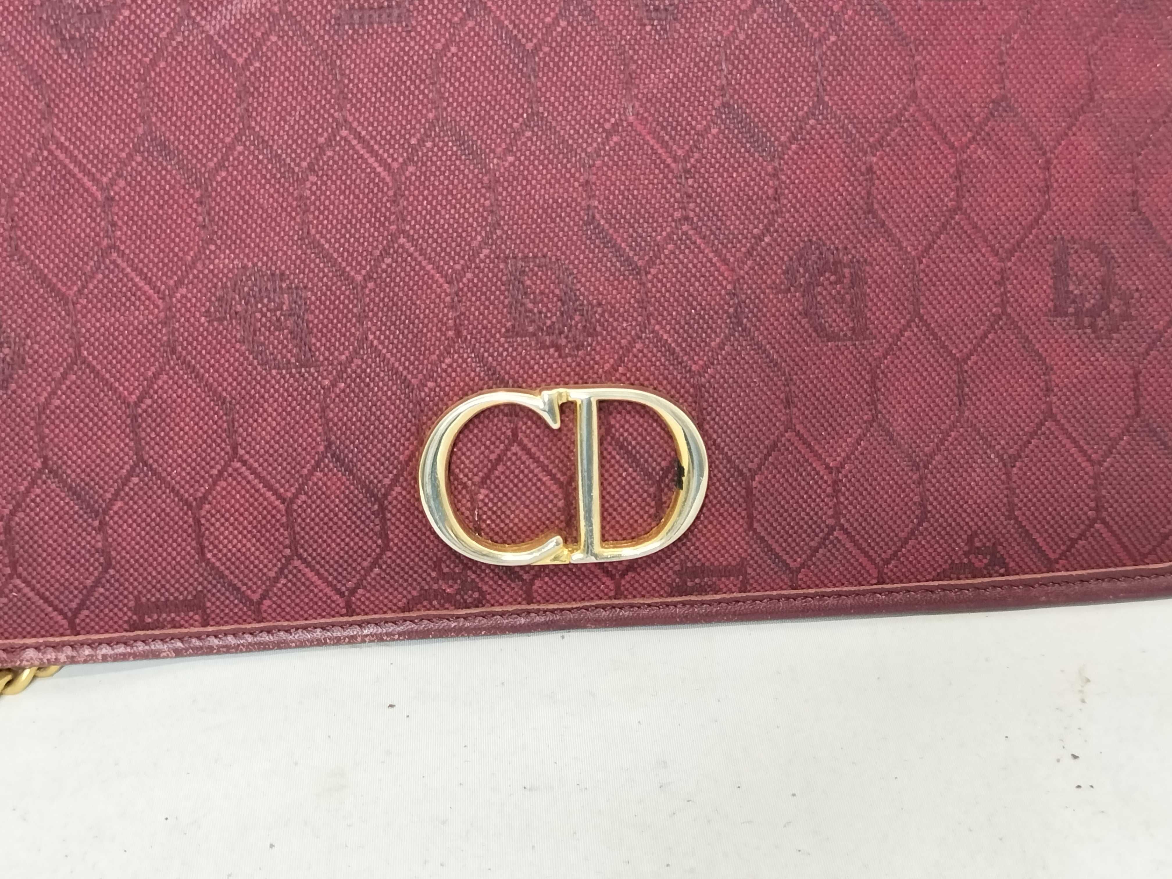 Honeycomb Chain Shoulder Handbag — view 2