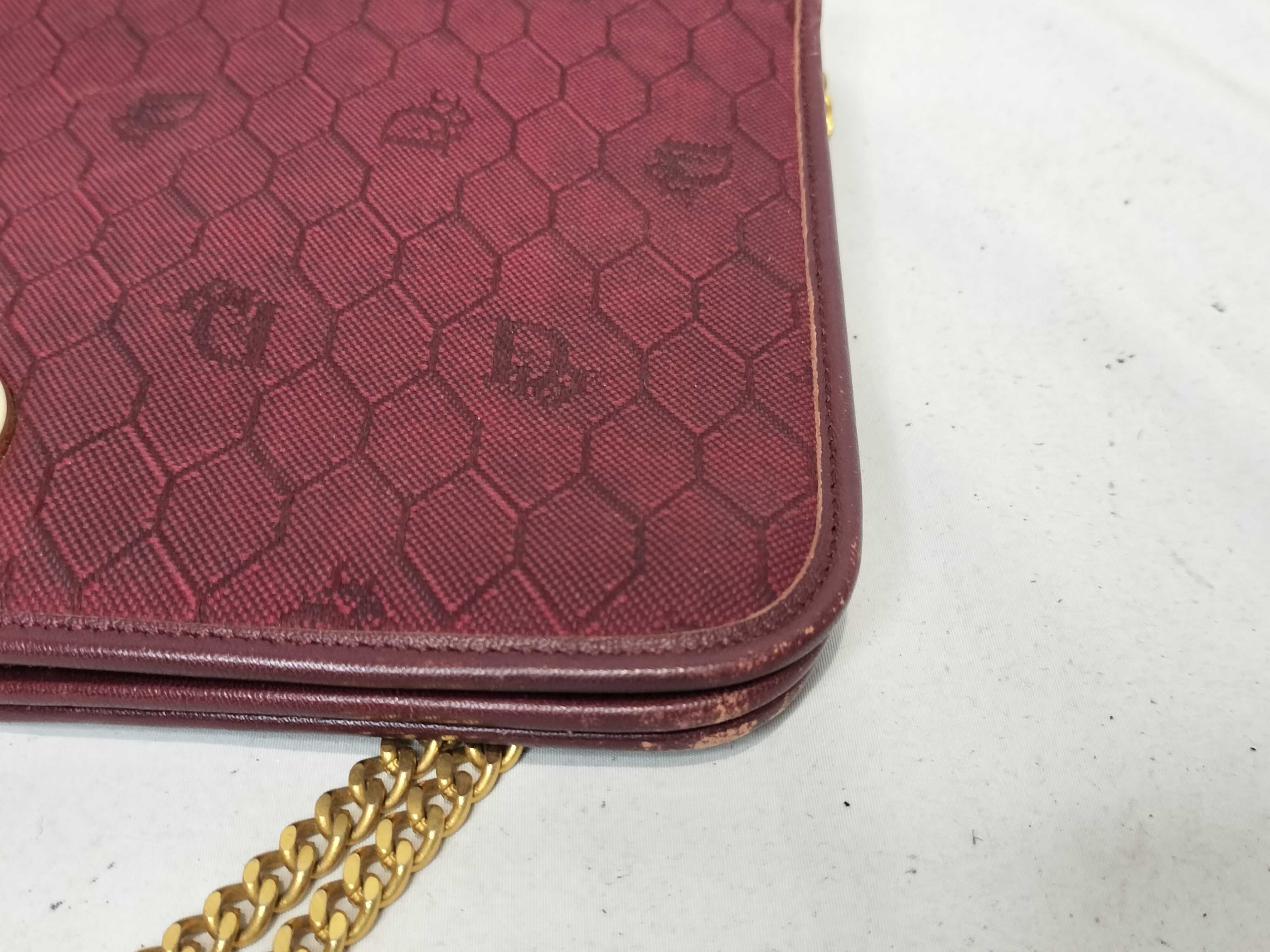 Honeycomb Chain Shoulder Handbag — view 7
