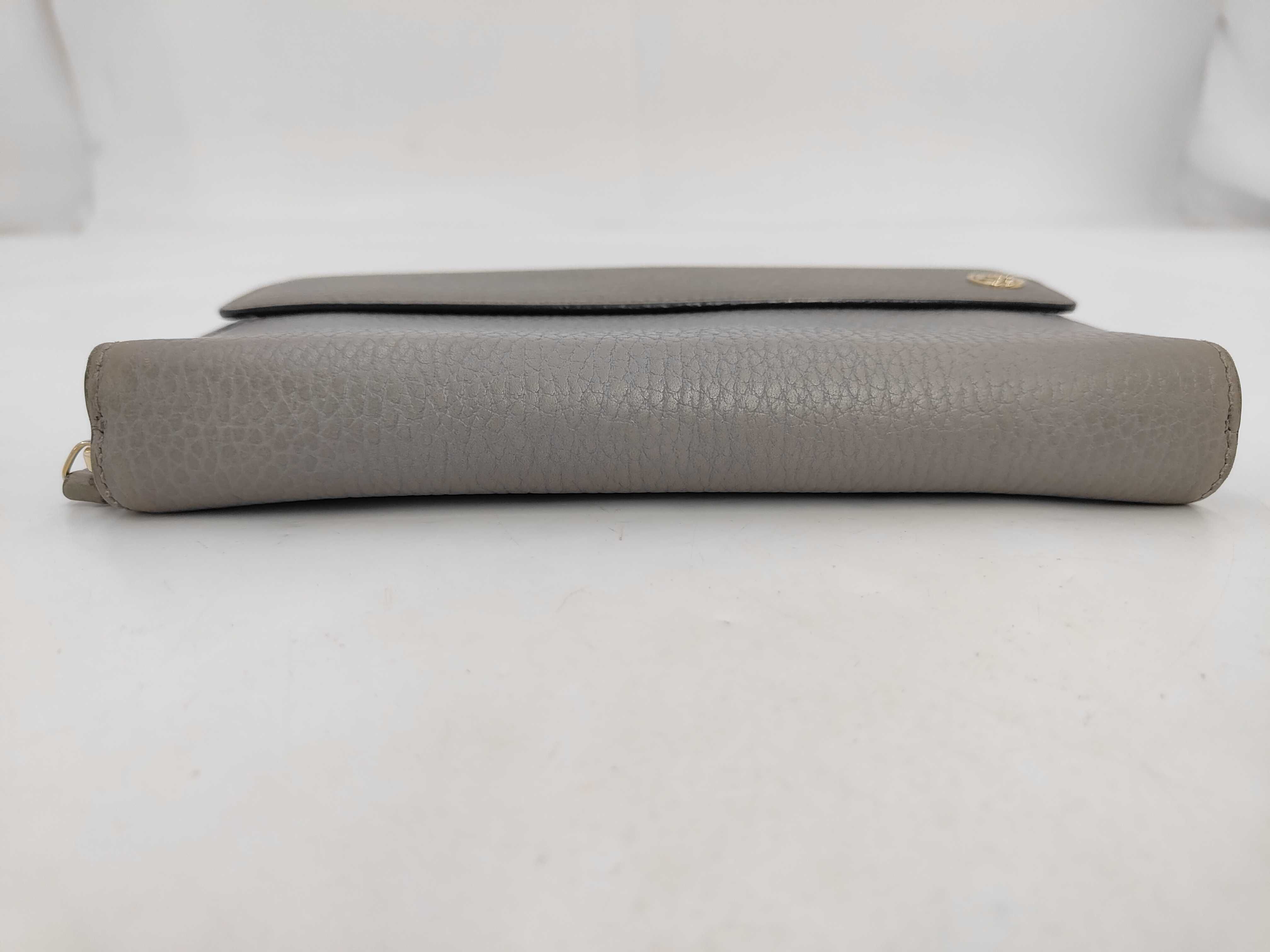 Interlocking Long Wallet, Round Leather, Gray, 449397 — view 3