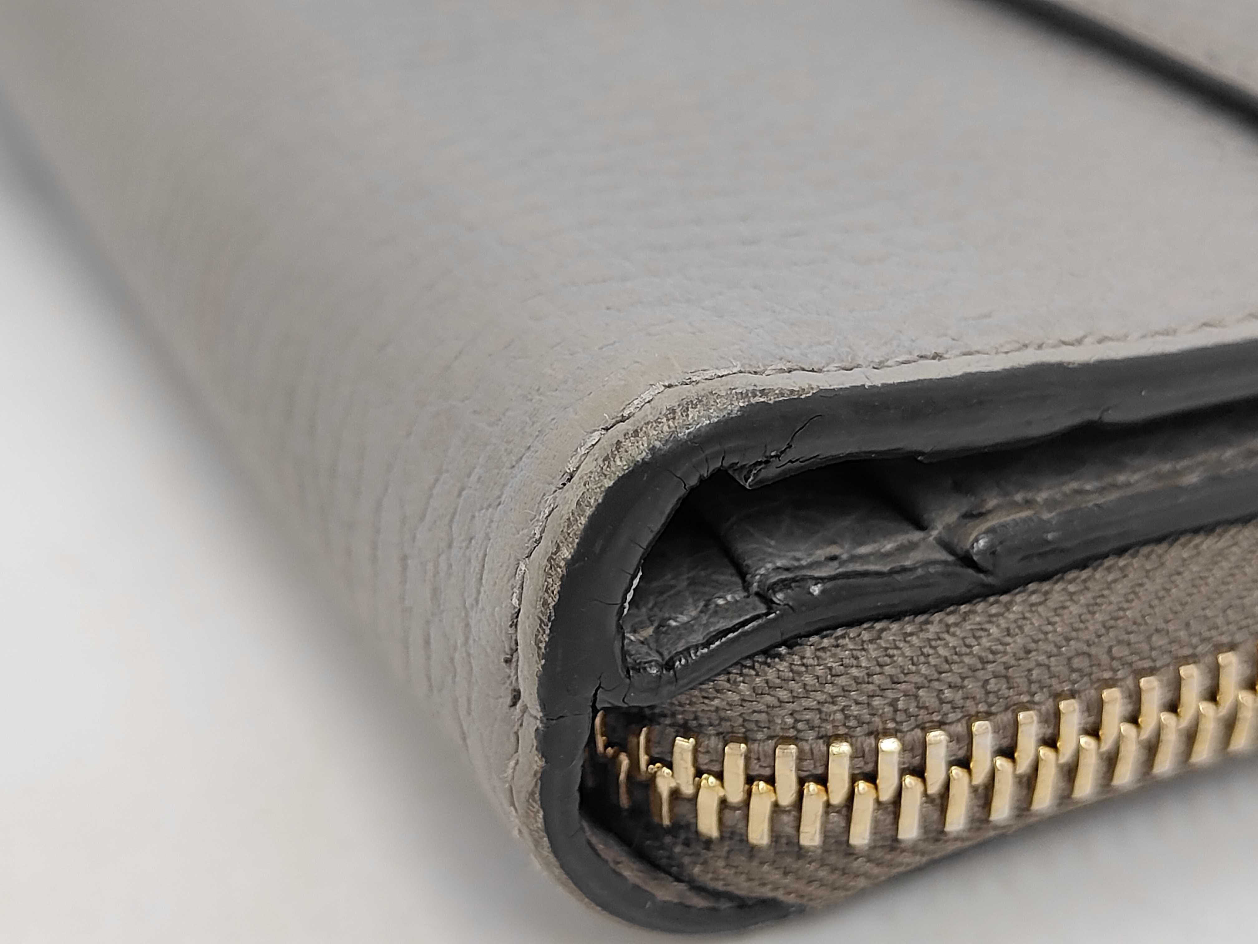 Interlocking Long Wallet, Round Leather, Gray, 449397 — view 4