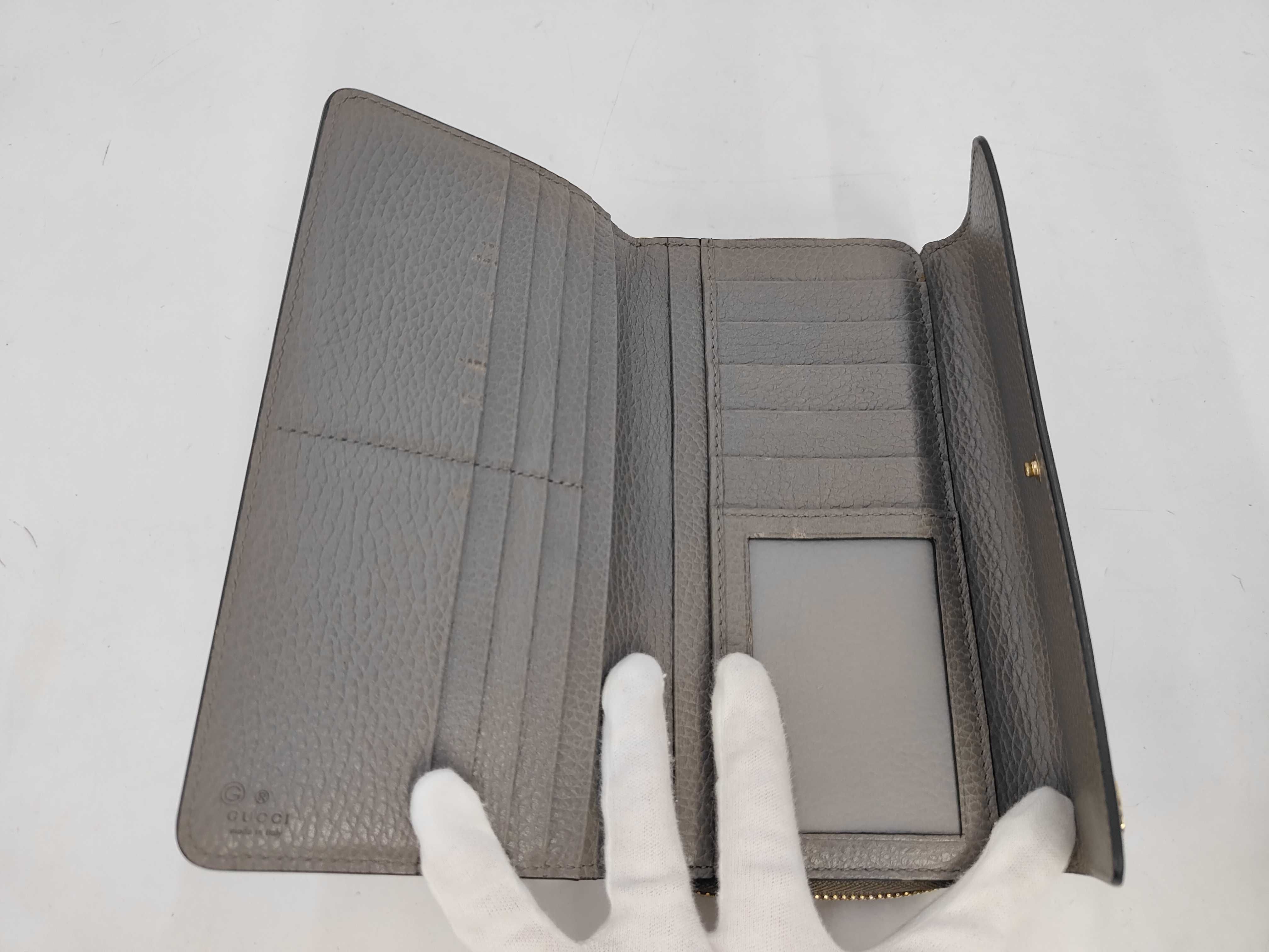 Interlocking Long Wallet, Round Leather, Gray, 449397 — view 7