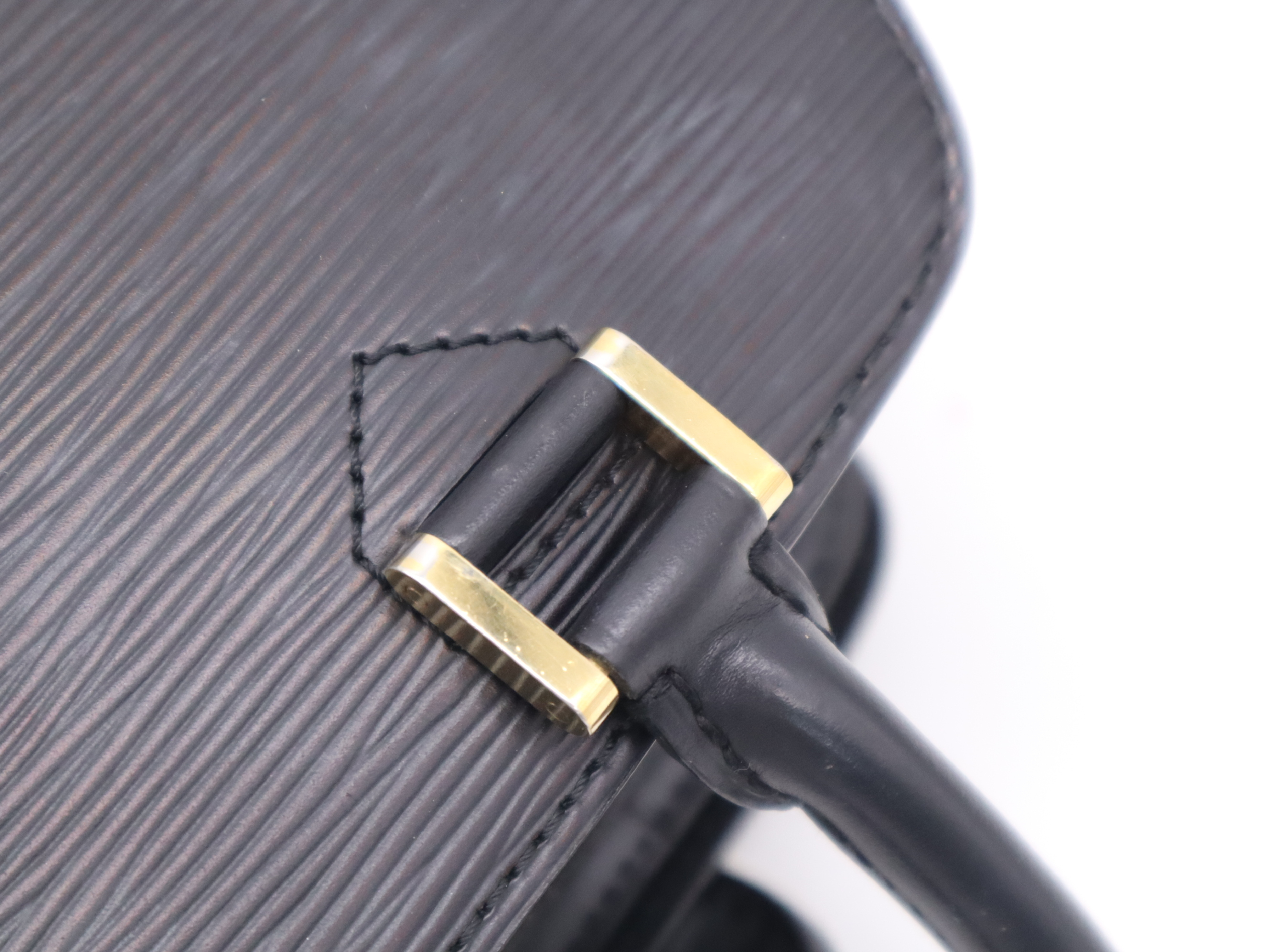 M52052 Epi Pont Neuf Noir Handbag — view 8