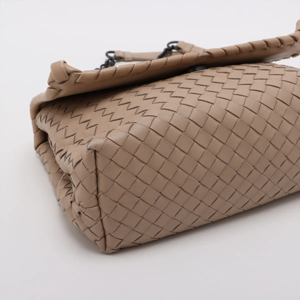 Intrecciato Olympia Leather Chain Shoulder Bag Beige — view 4