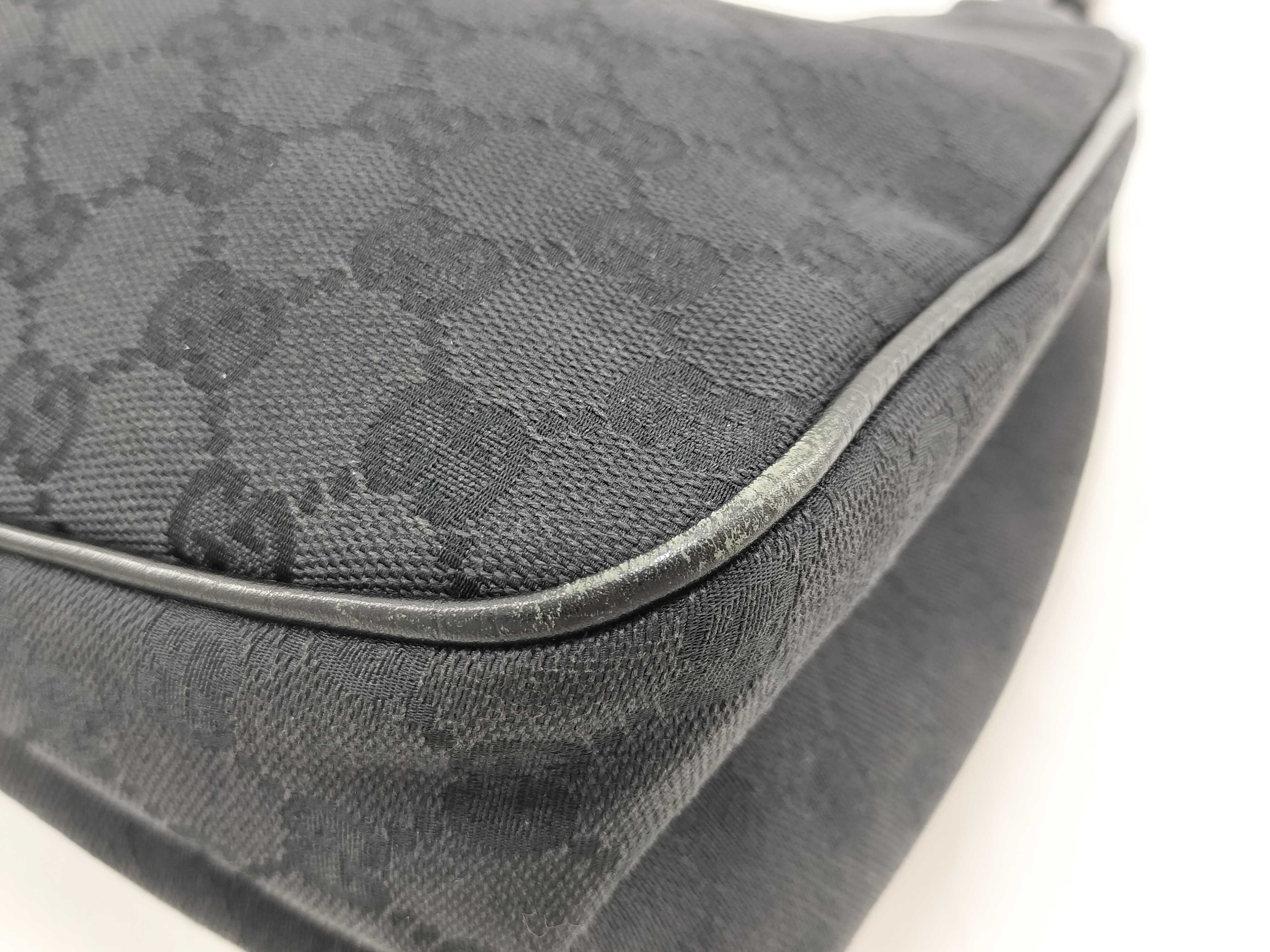 GG Canvas Gucci GG Canvas Horsewood Wood Handle 106495 Black One Shoulder Handbag — view 5
