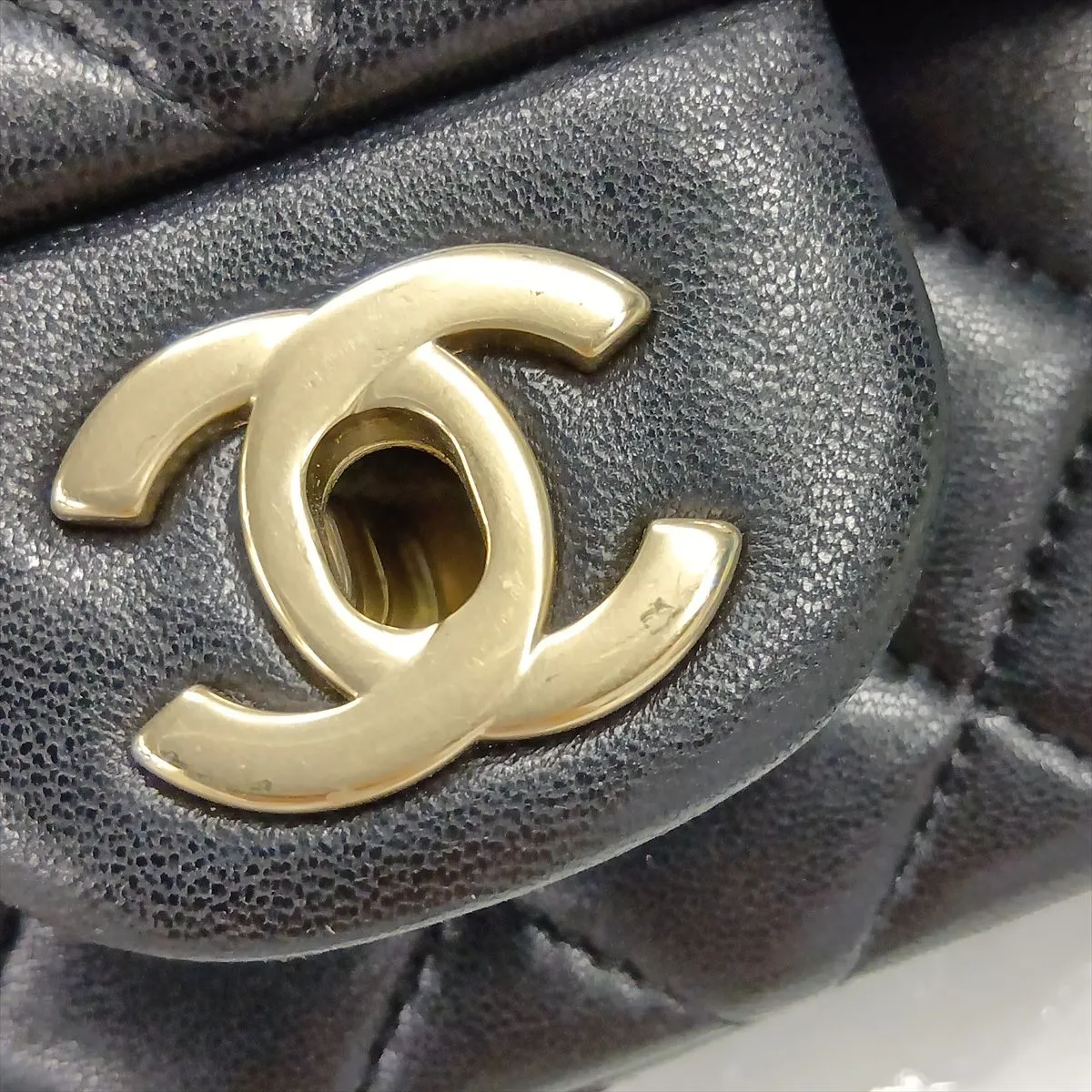Matelassé Lambskin Single Flap Single Chain Bag, Black with Gold Hardware, 20410027 (Serial Number in the 20s) — view 11