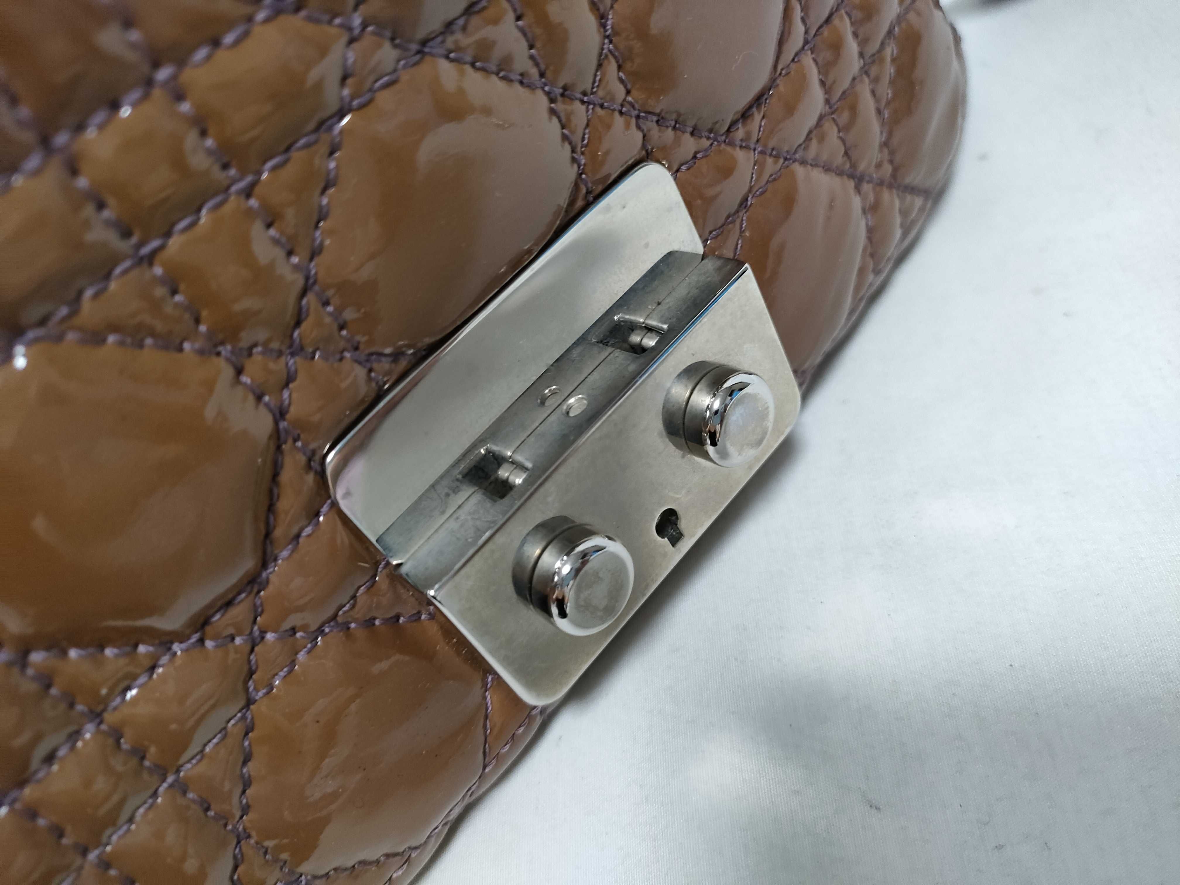 Cannage New Rock Patent Chain Shoulder Bag — view 12