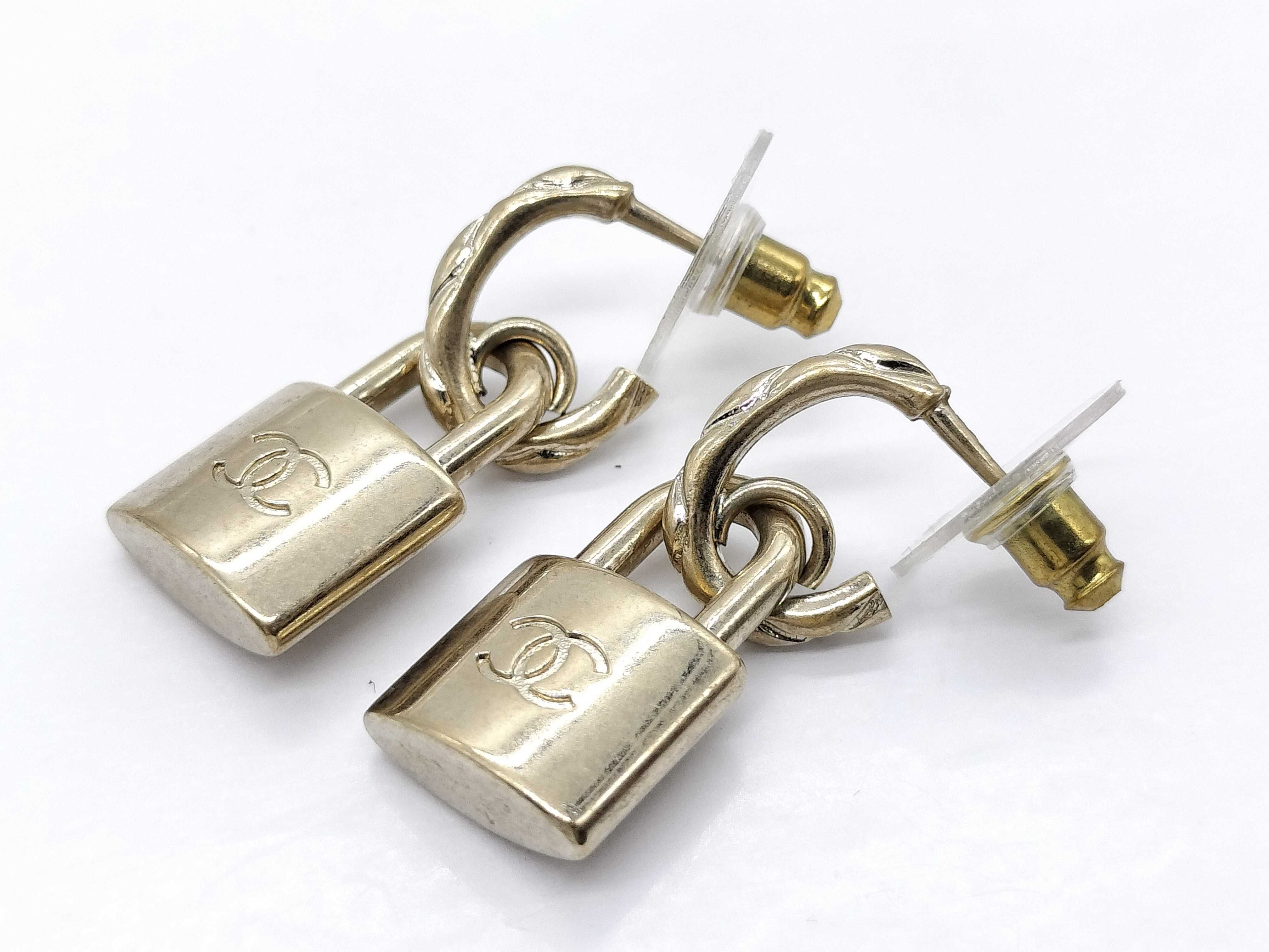 B22 V Padlock Earrings — view 2