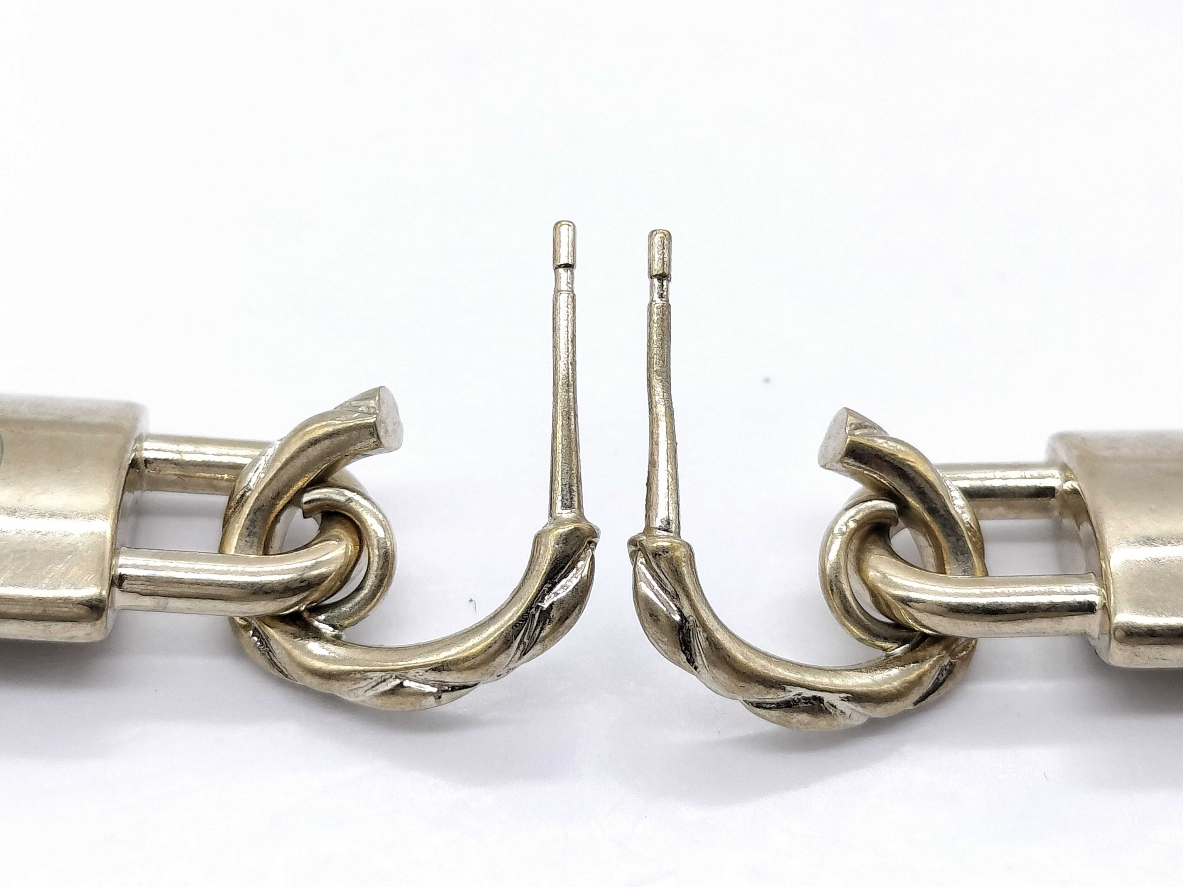 B22 V Padlock Earrings — view 5