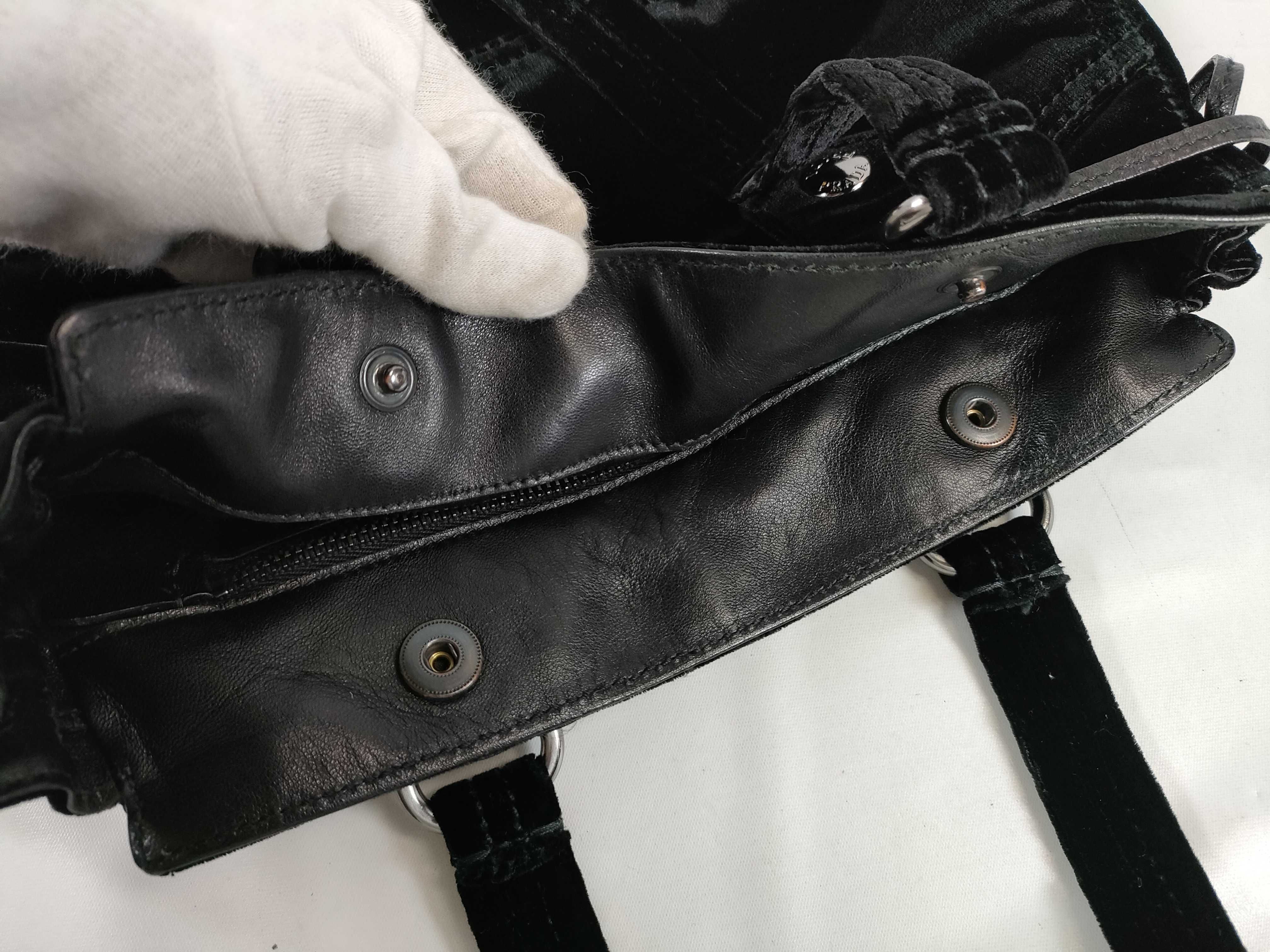 Velour Triangle Logo Side Ribbon Handbag BR1489 VELLUTO RING Black Handbag with Guarantee Card and Dust Bag — view 8