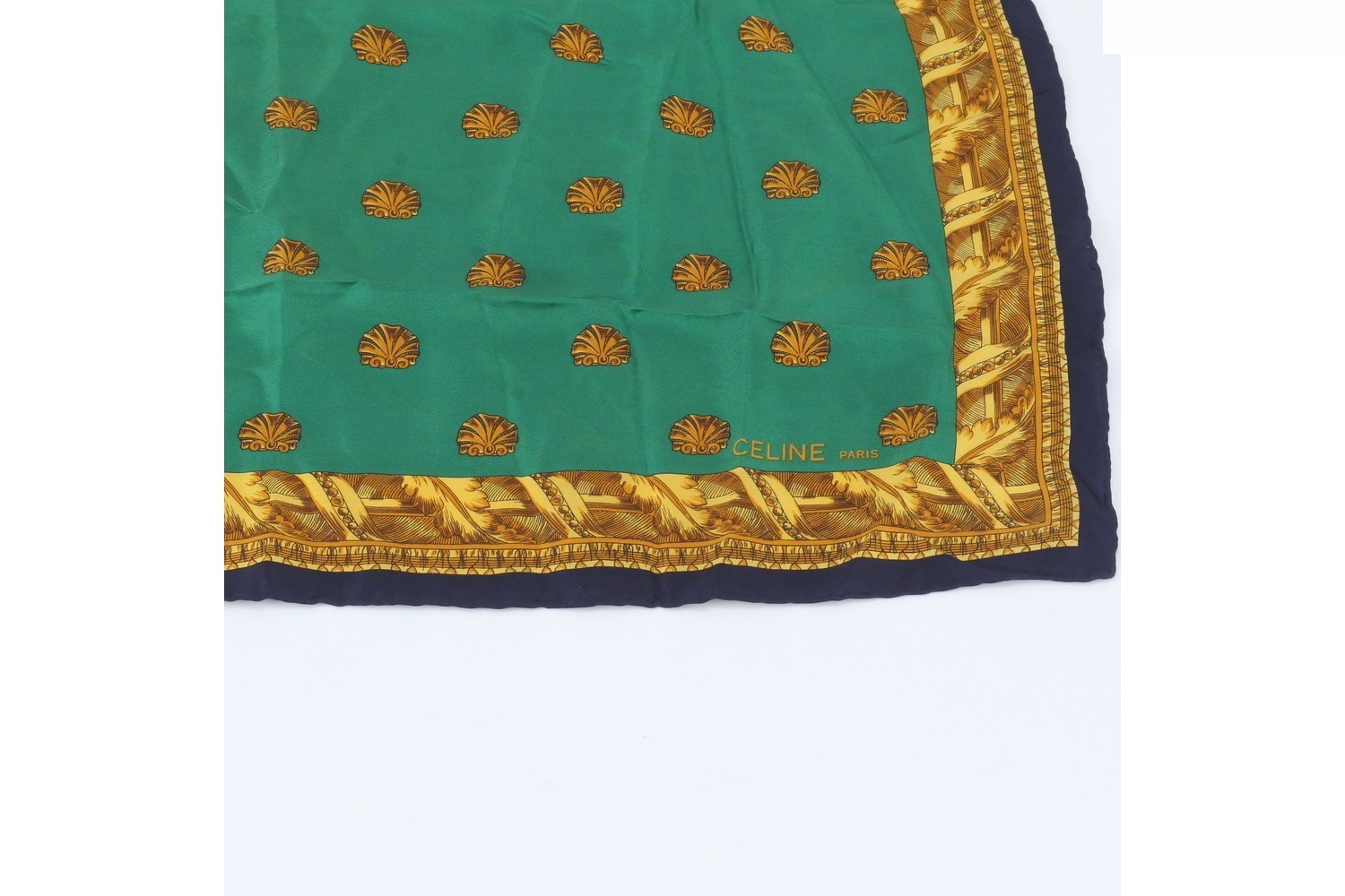 Other lines: Small items, accessories, scarves — view 5