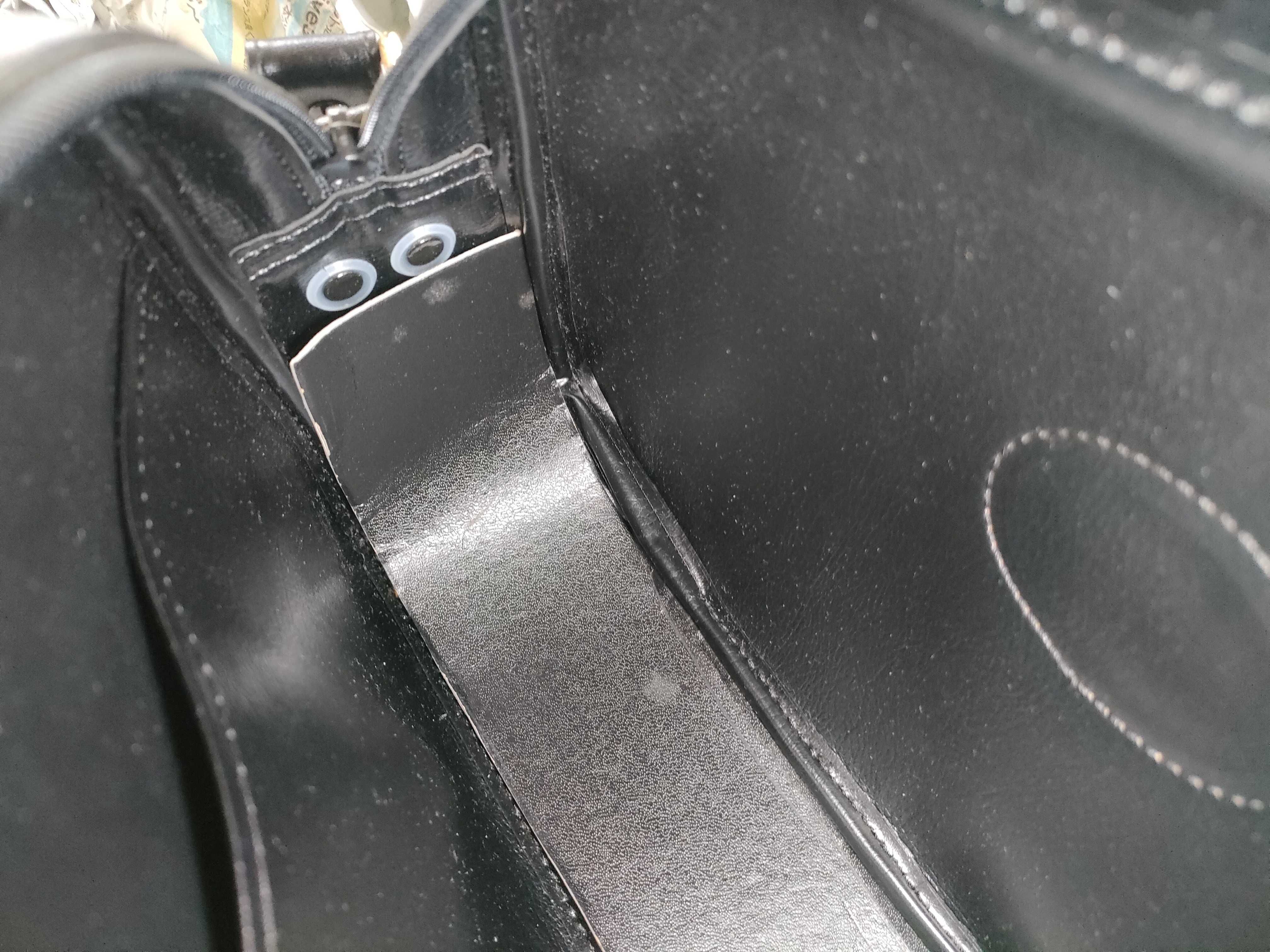 shoulder bag. — view 11