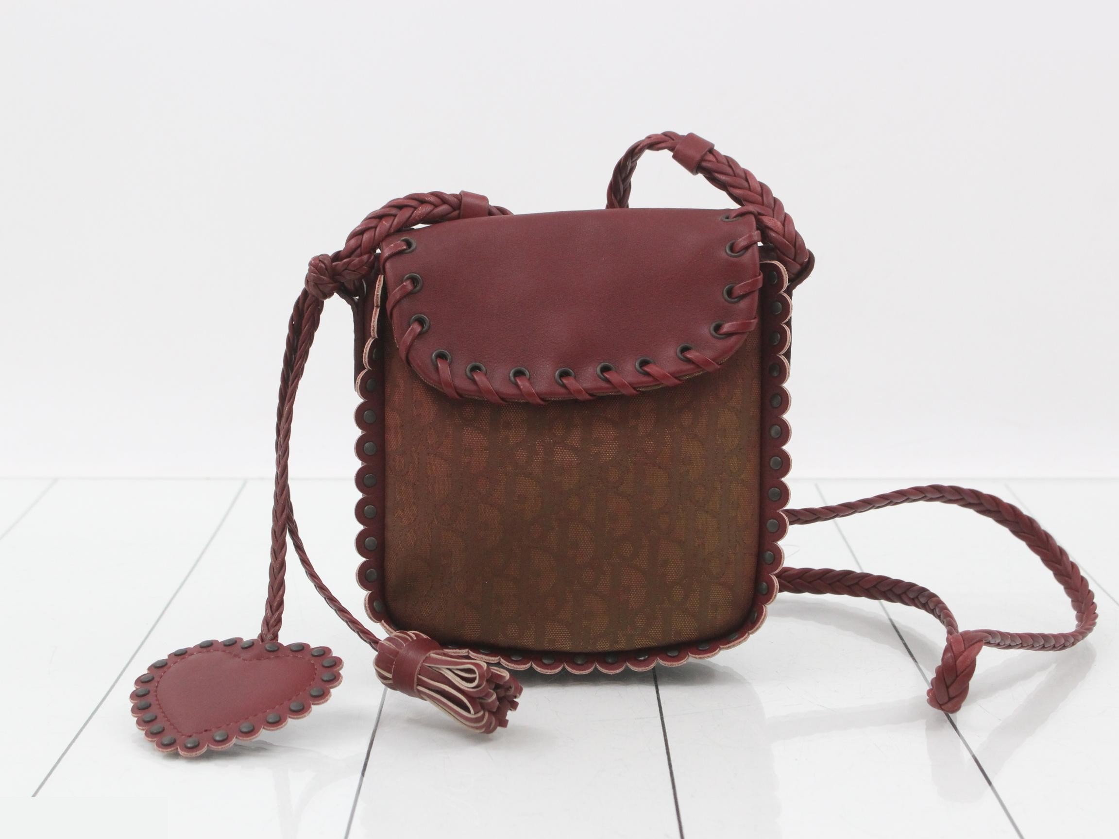 Trotter Shoulder Bag, Bordeaux