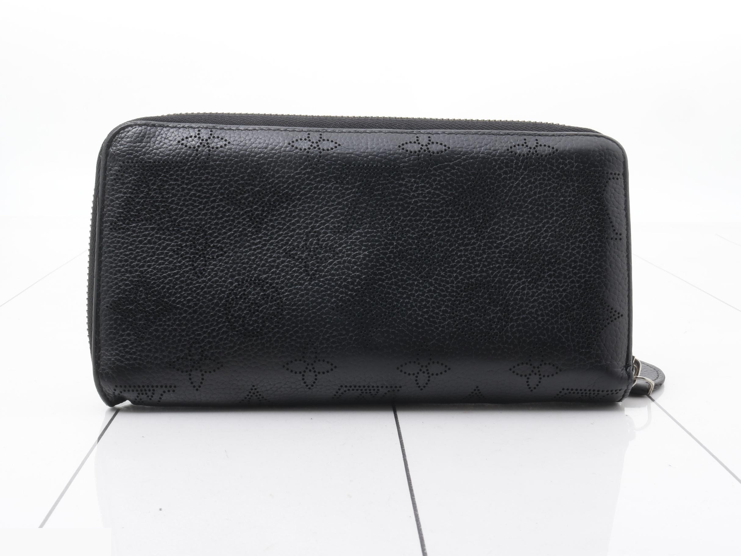 Noir Zippy Wallet — view 2