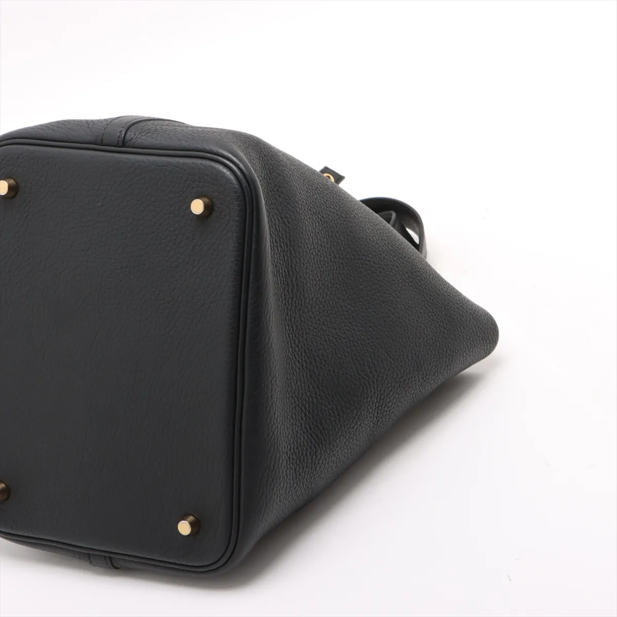 Picotan Lock 22 MM Taurillon Clemence Black Gold hardware Y:2020 — view 3