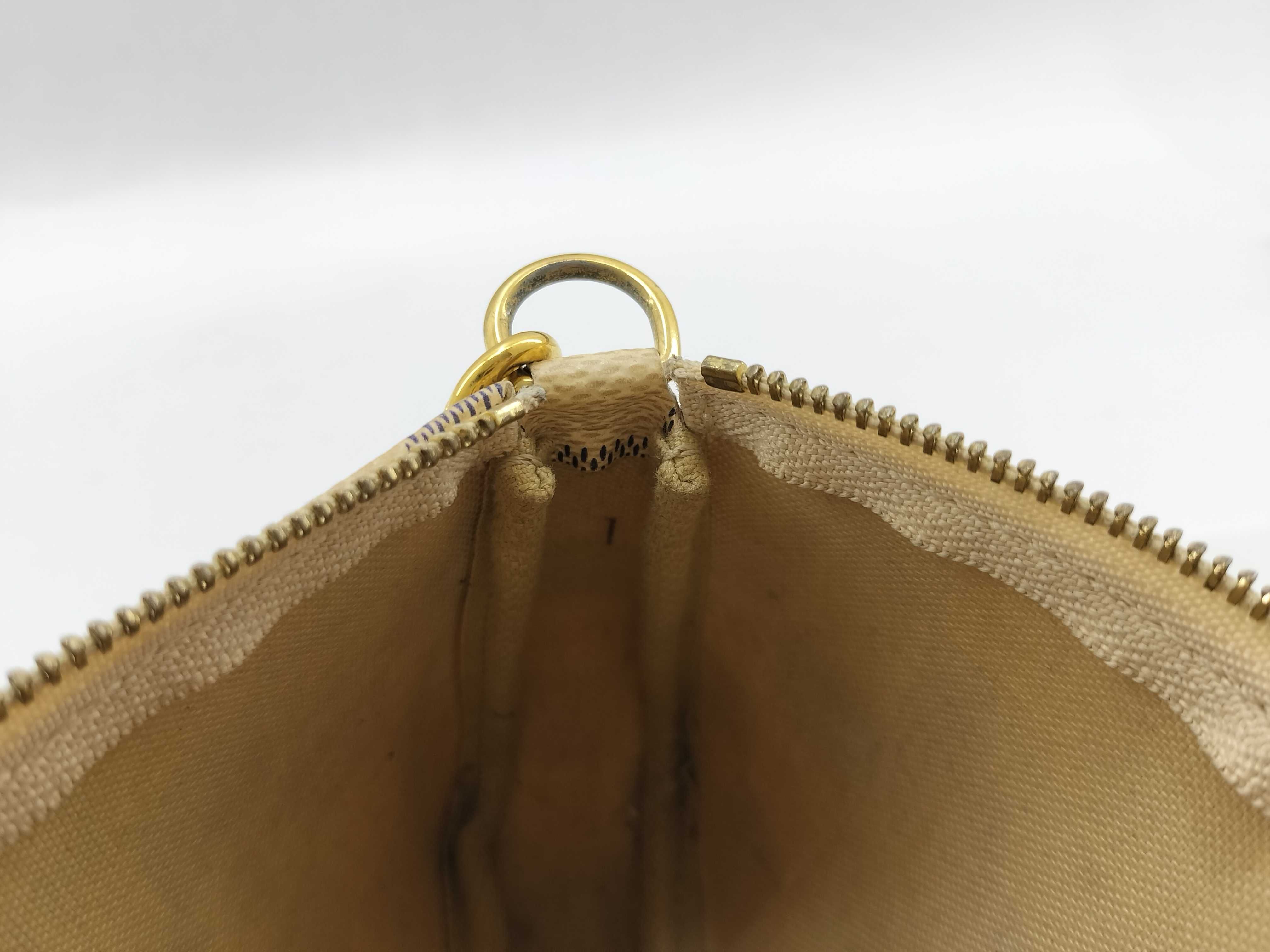 Damier Azur Vuitton Mini Accessoires Damier Pouch — view 12