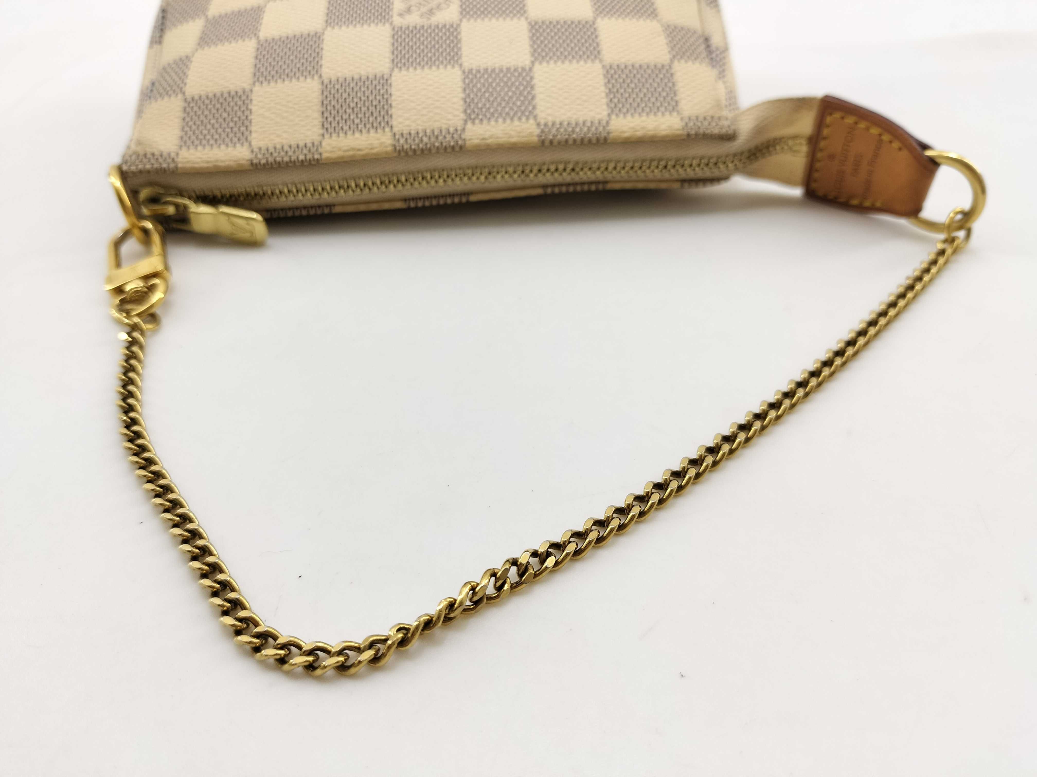 Damier Azur Vuitton Mini Accessoires Damier Pouch — view 7