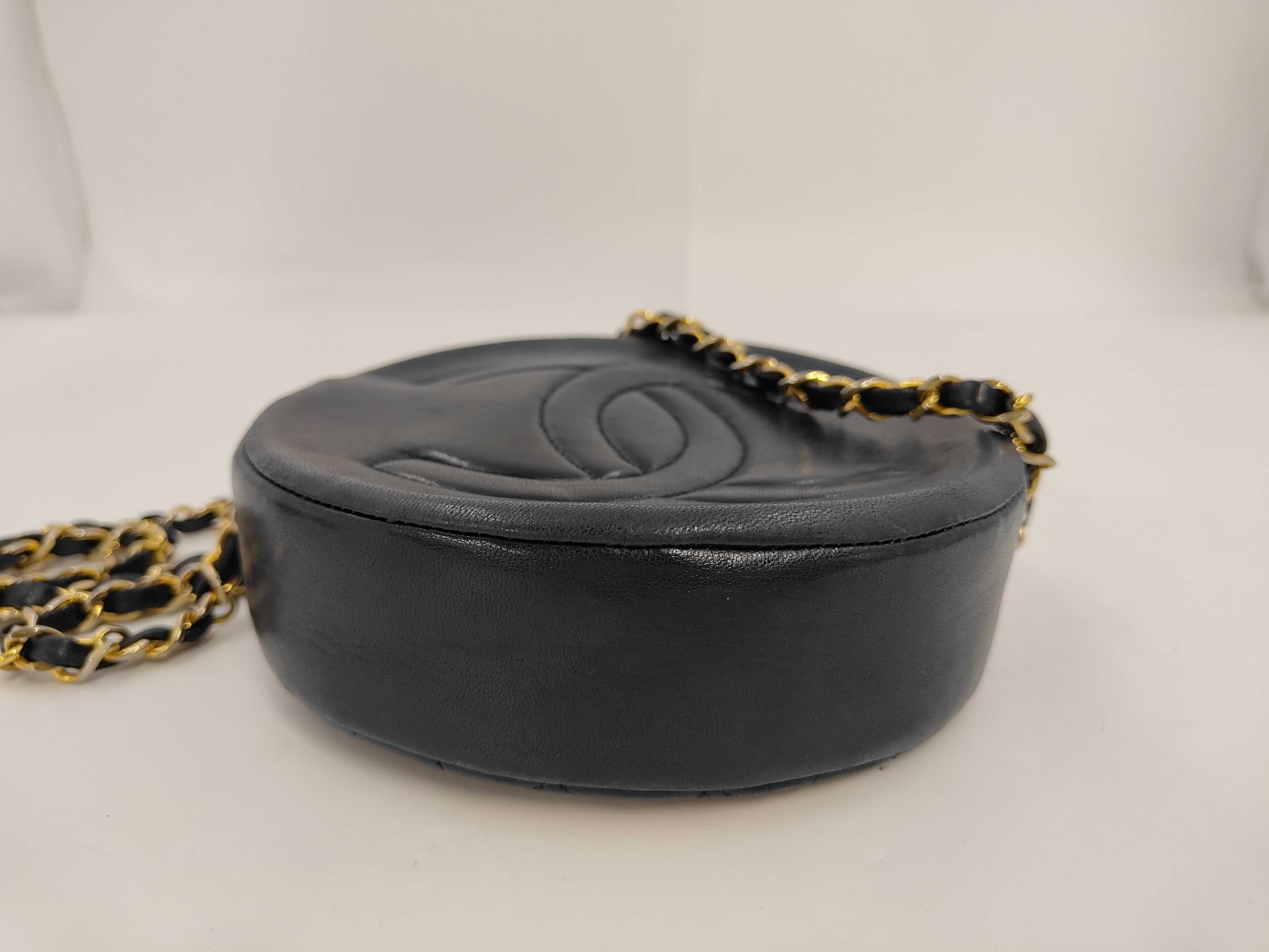 Coco Mark Matelassé Chain Bag Shoulder Bag — view 4