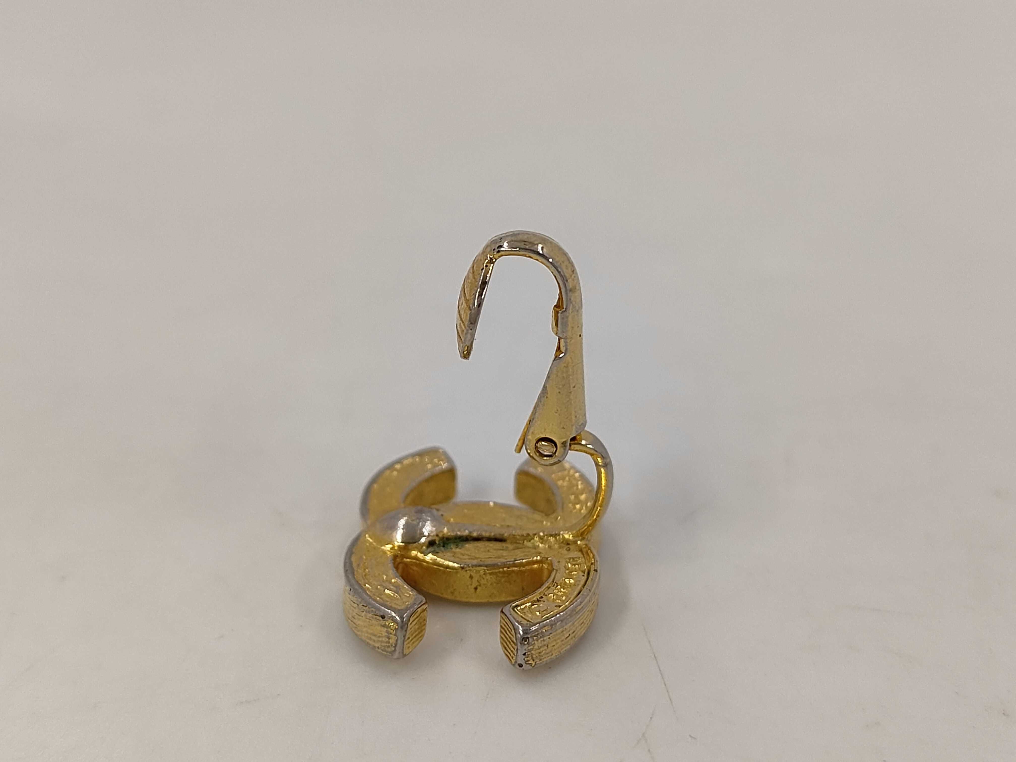 Coco Mark Chanel Coco Stone Gold Yg Earrings — view 3