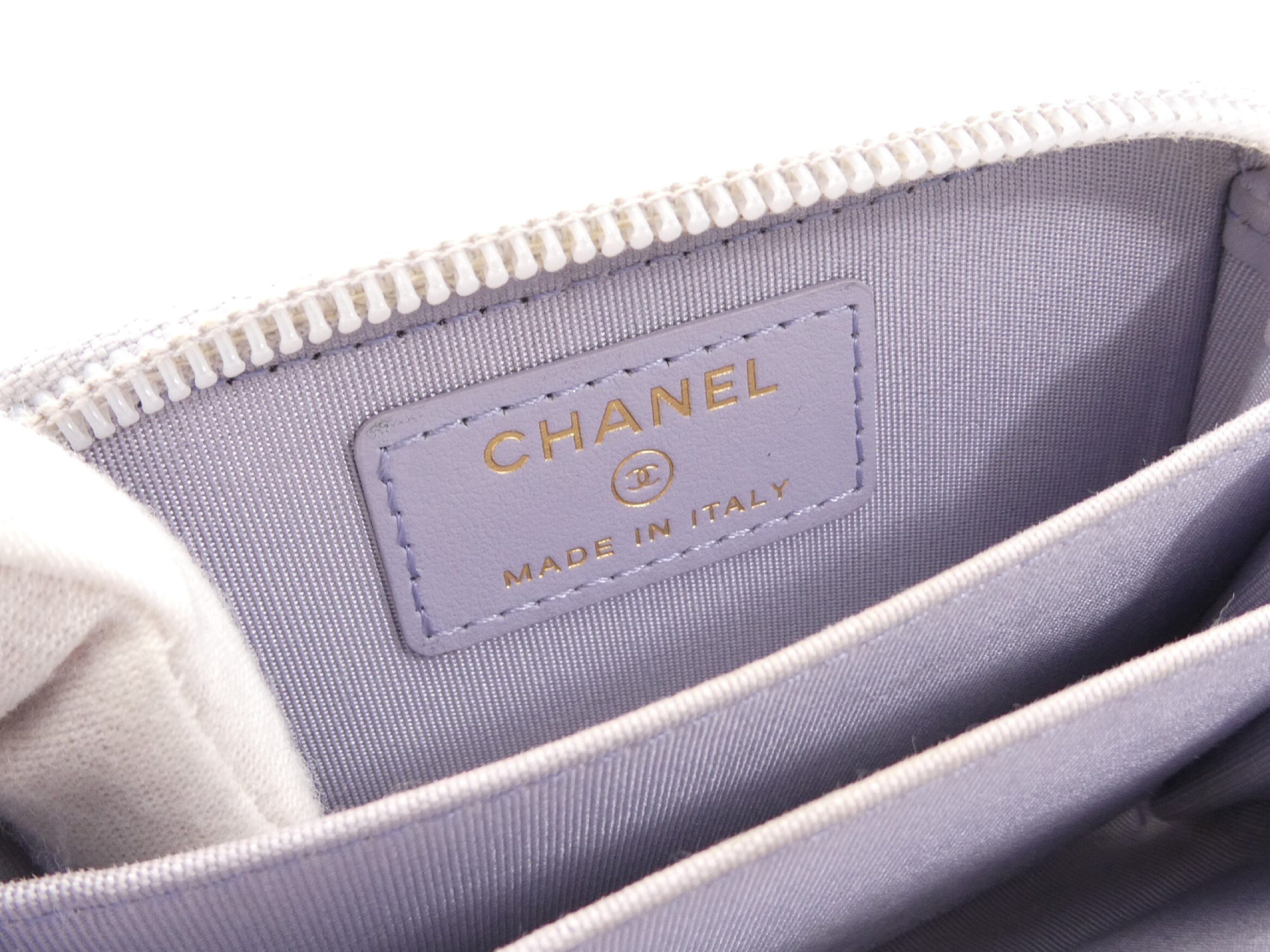 Boy Chanel Matelassé Coco Mark Caviar Skin Card Case — view 8