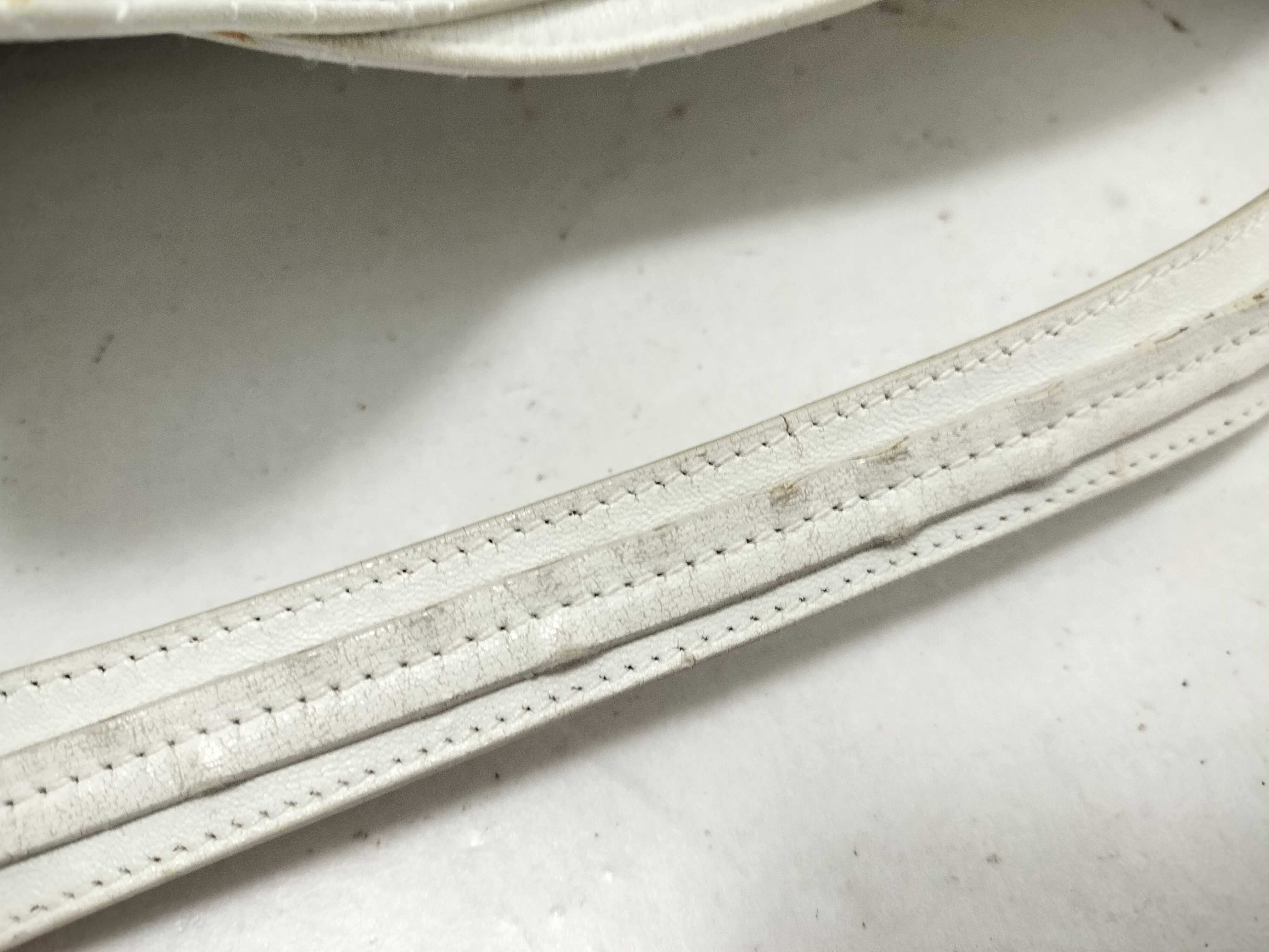 Cannage Leather Chain Shoulder Bag White Shoulder Bag — view 4