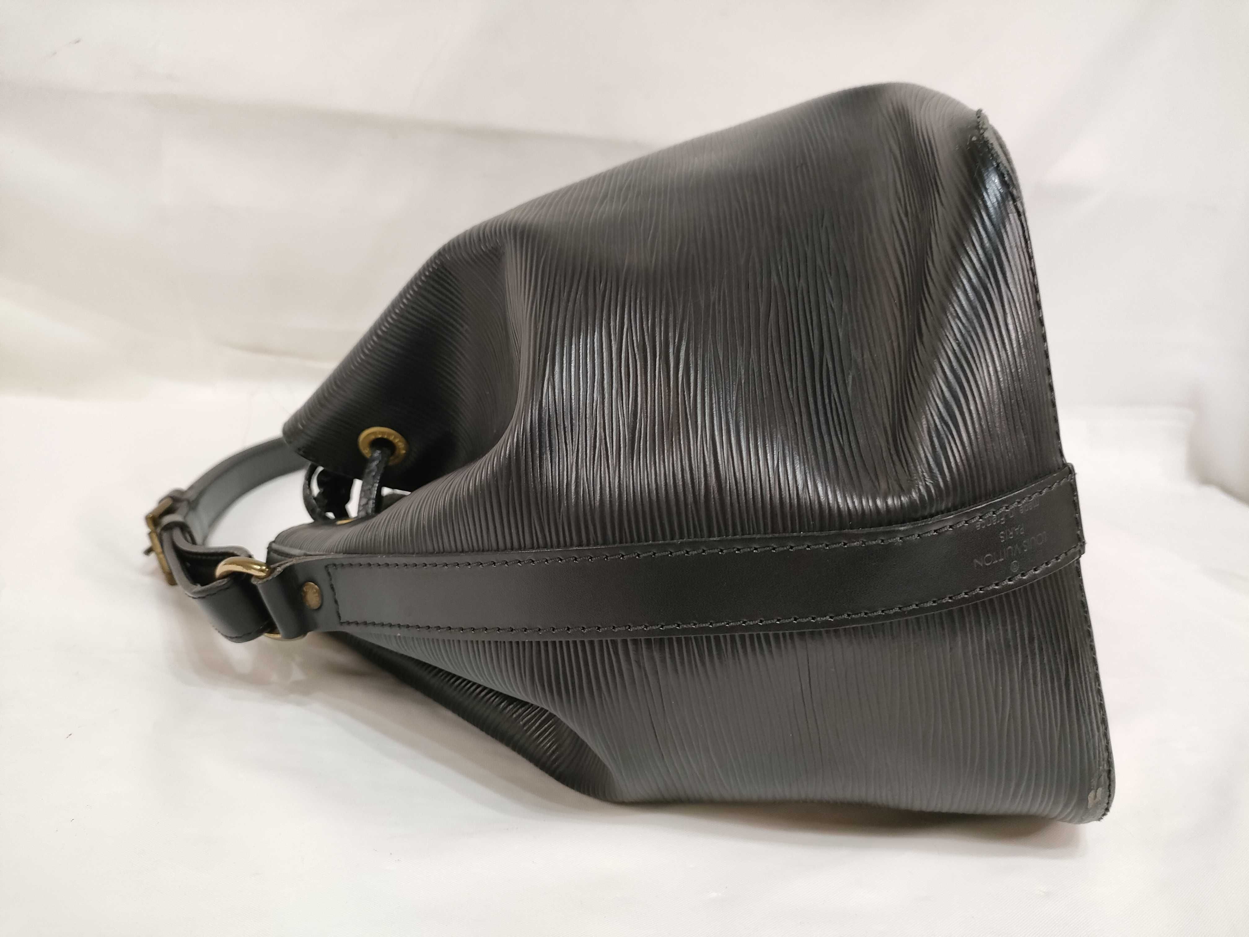 Epi Noe Shoulder Bag — view 10
