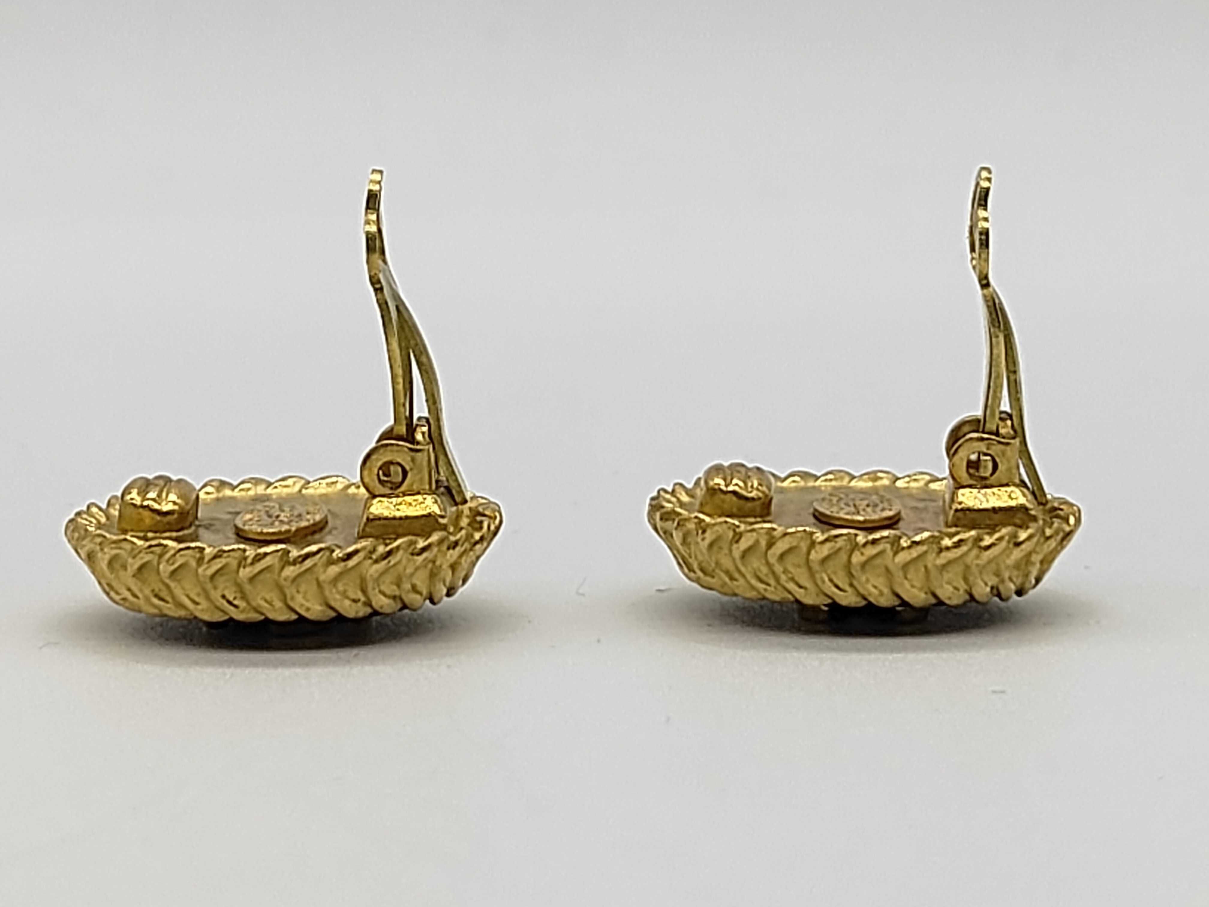 earrings, round shape, gold and black, with original box. — view 4