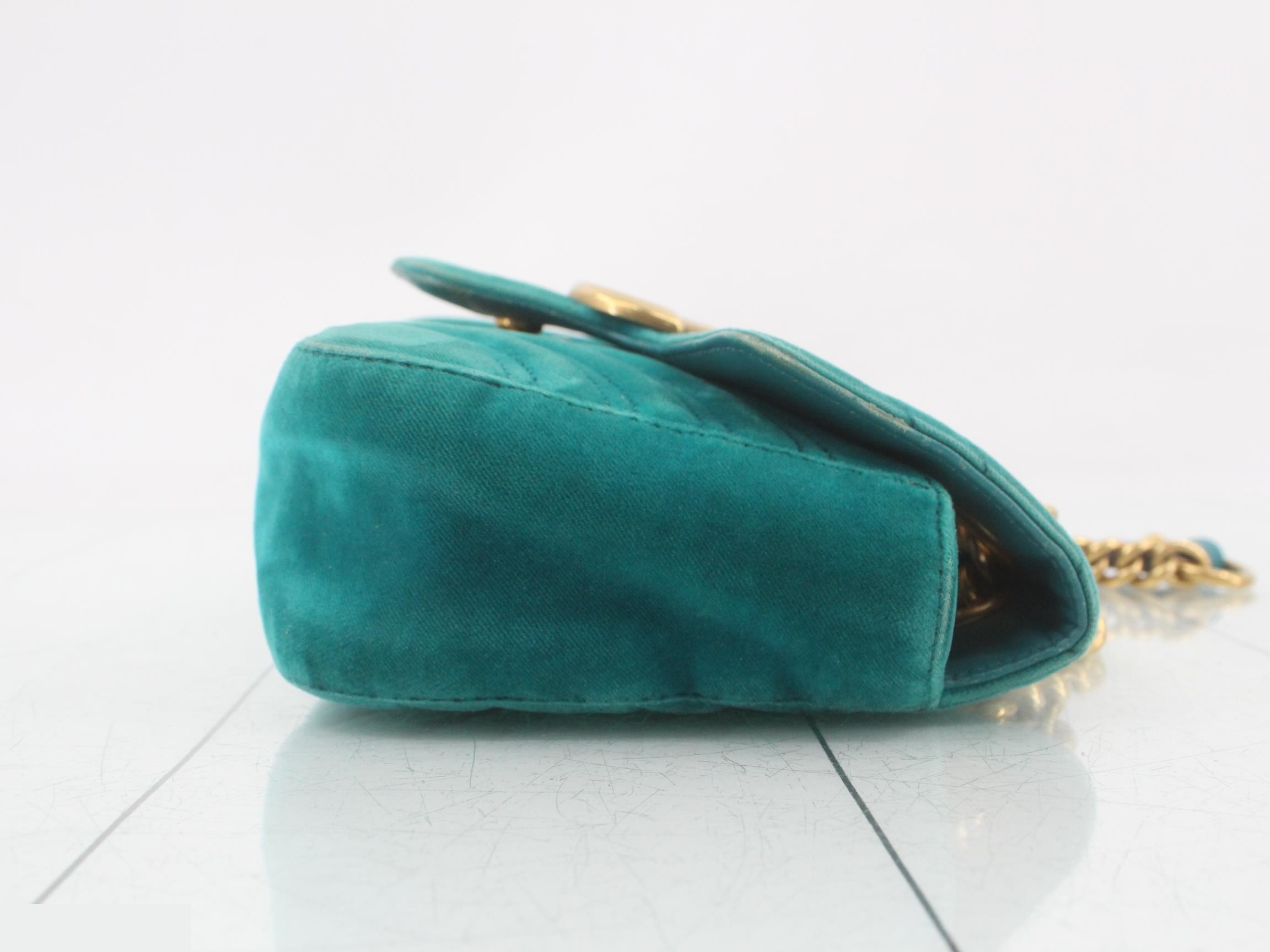 GG Marmont Velvet Shoulder Bag — view 3