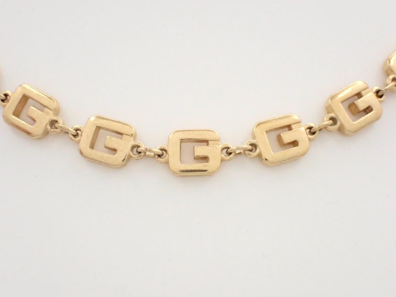 Gold necklace, chain approximately 38cm