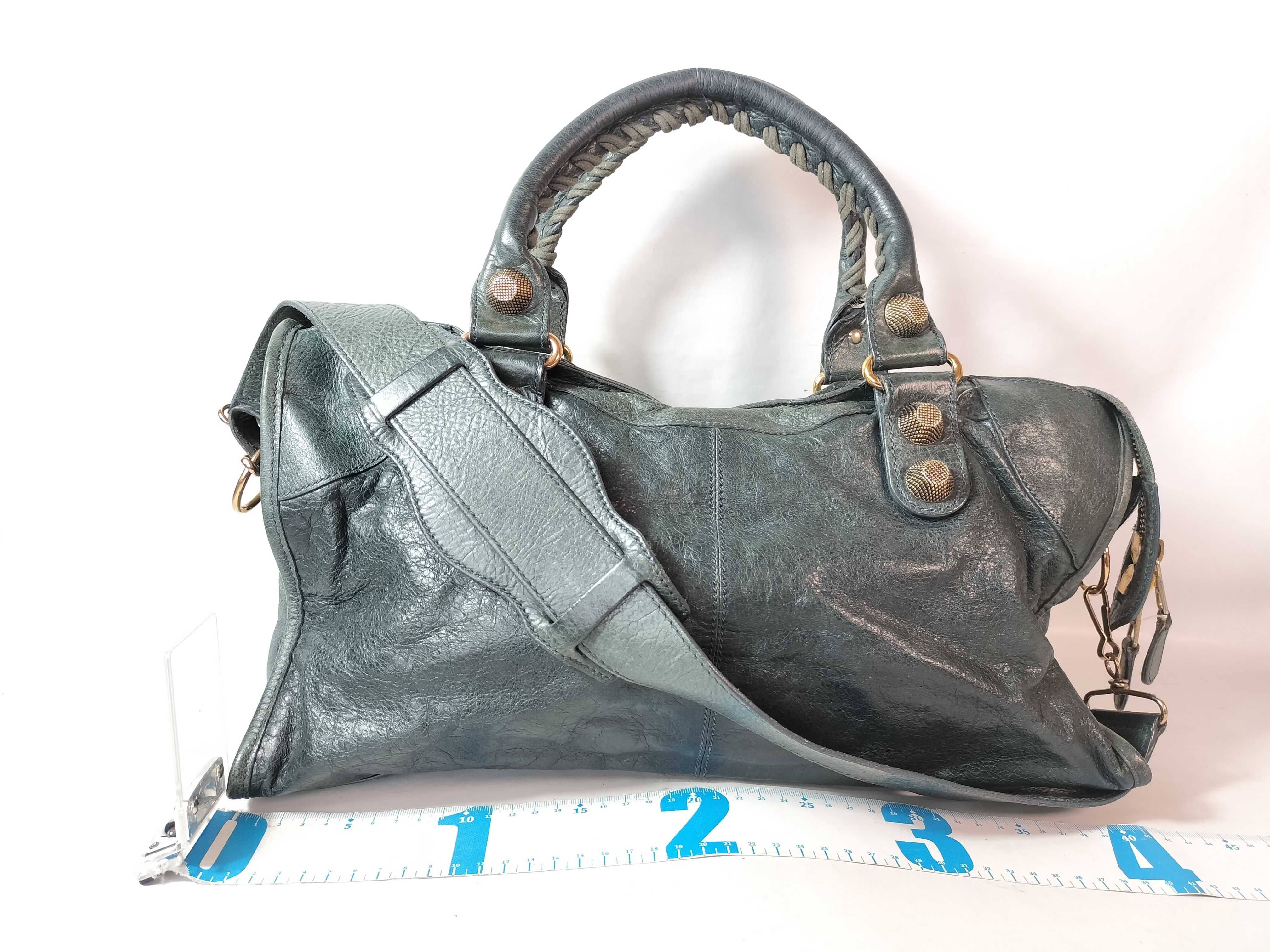 ID - Giant Part Time Cow Skin 2-Way Shoulder Bag 173082 1202 1669 Tote Bag — view 2