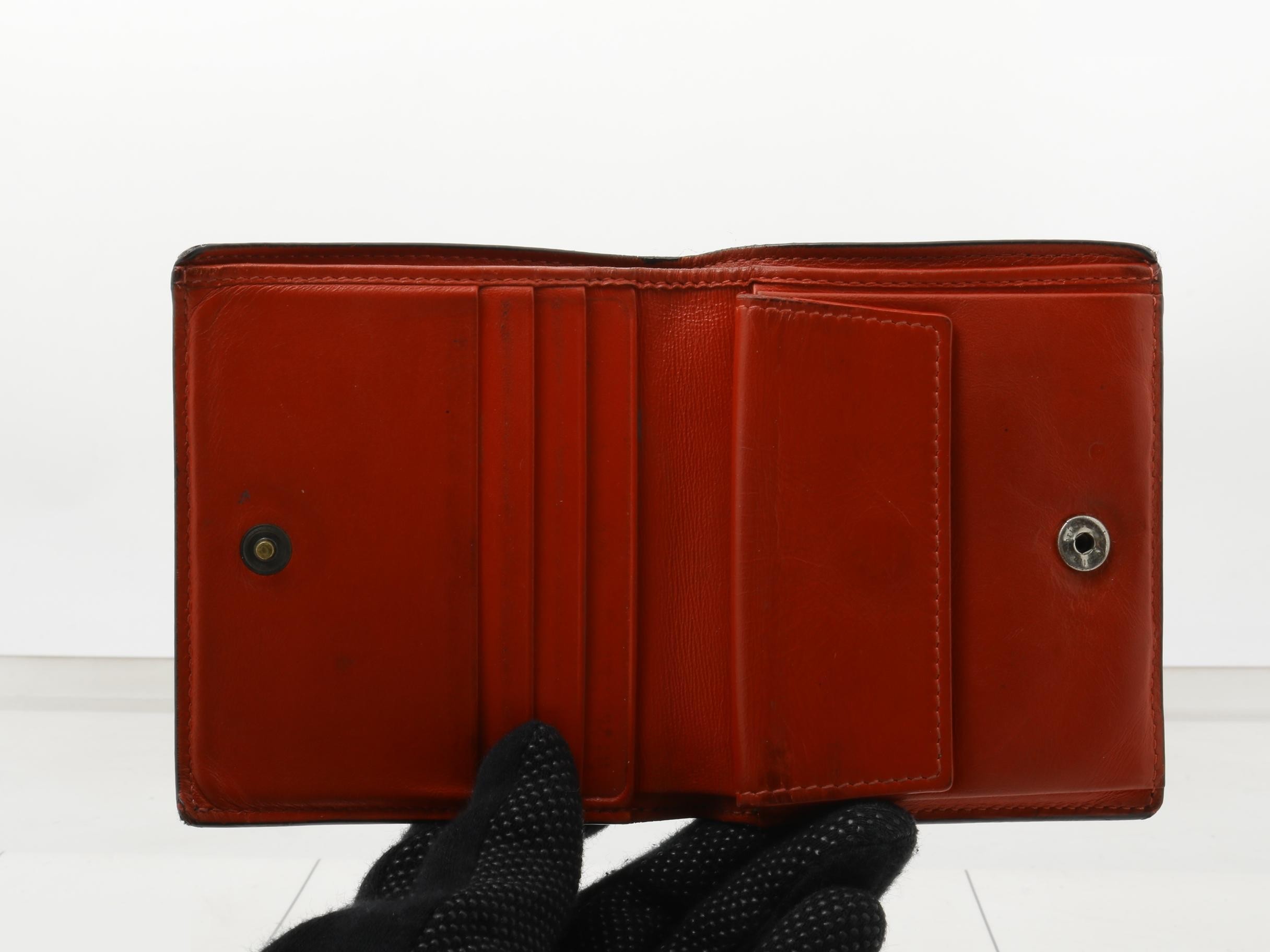 Other lines: Bags and Wallets — view 4