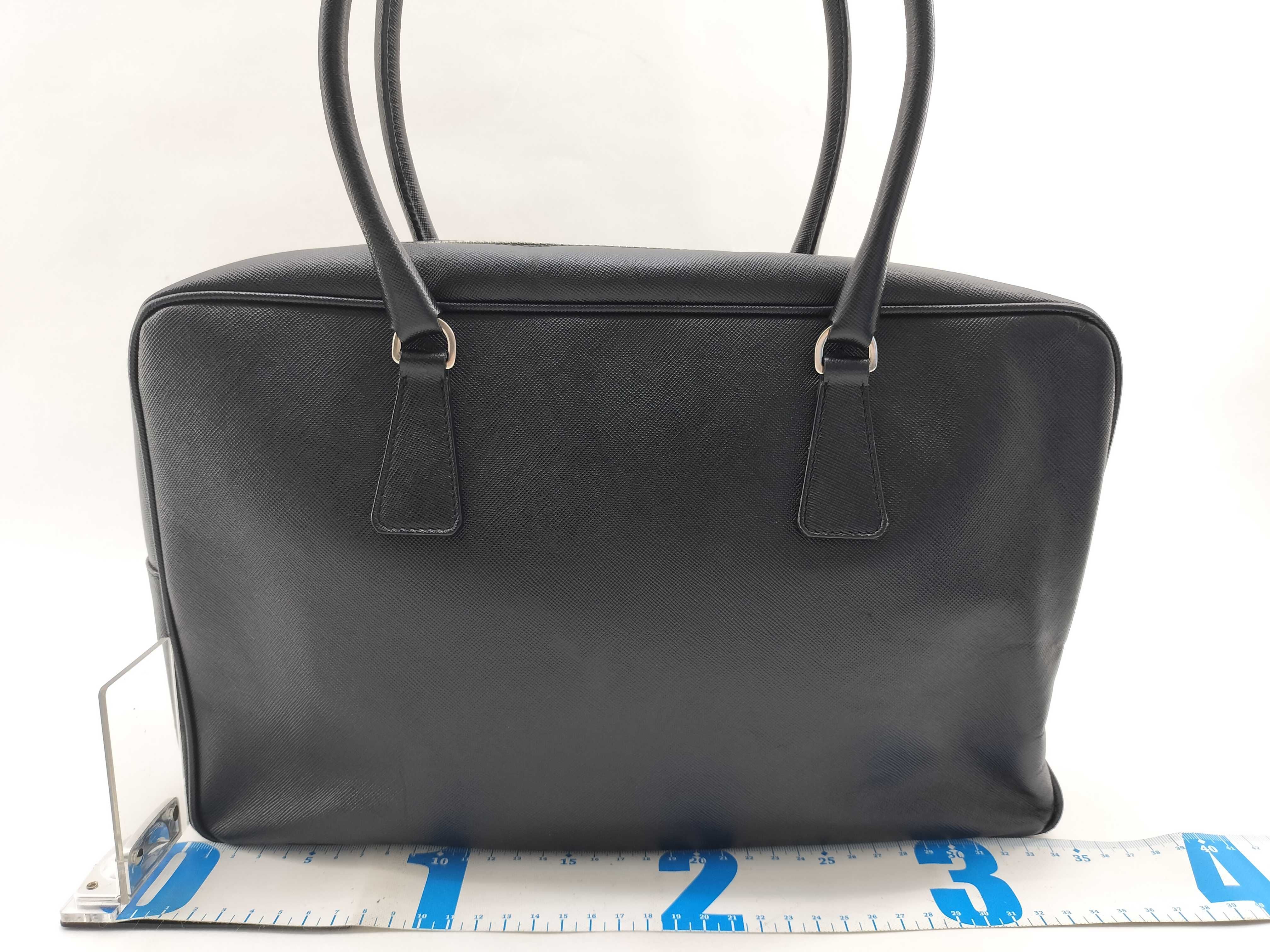 handbag, black handbag — view 2