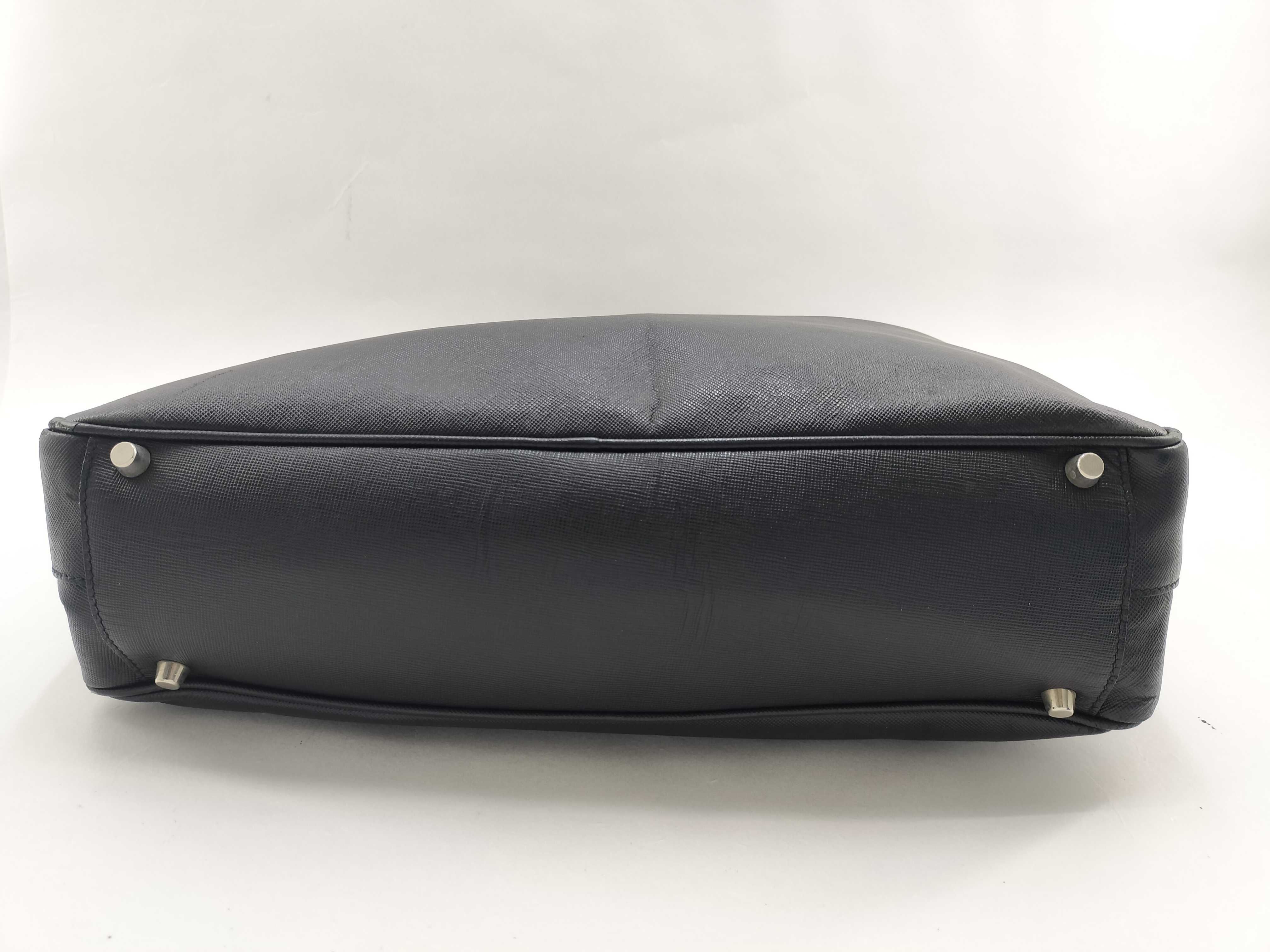 handbag, black handbag — view 4